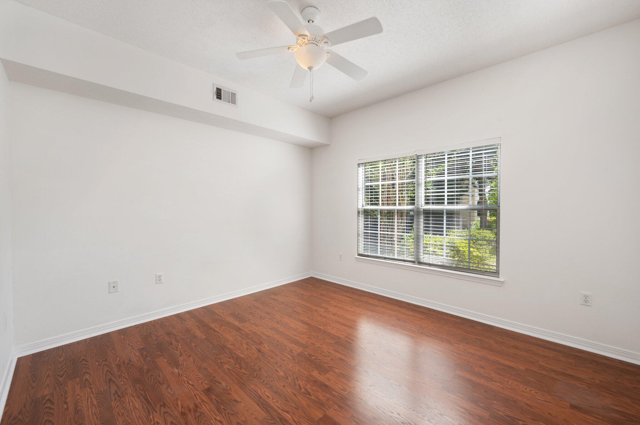 THE OAKS AT NICEVILLE - Residential