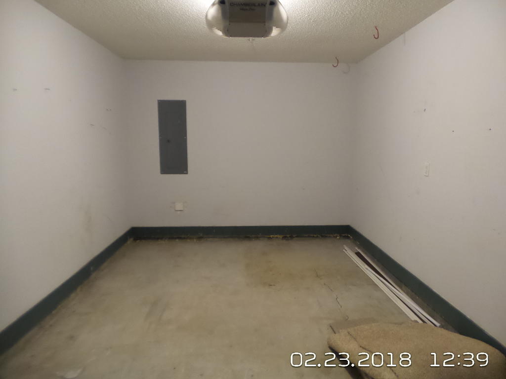 ROLLING PINES - Residential Lease