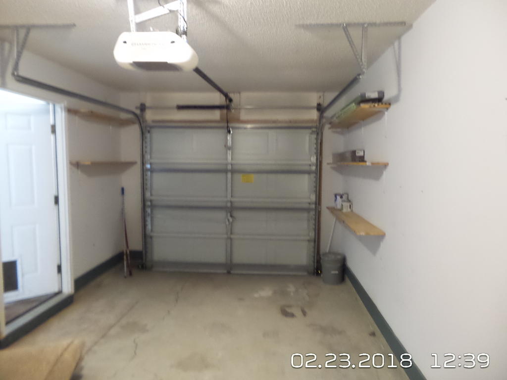 ROLLING PINES - Residential Lease