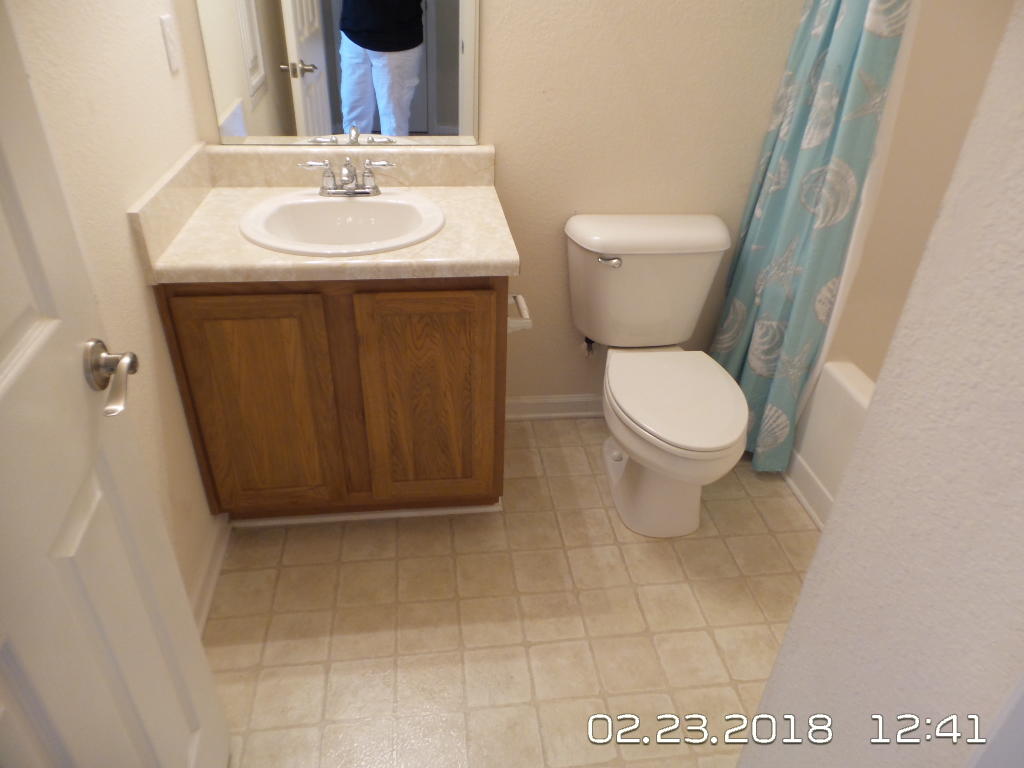 ROLLING PINES - Residential Lease