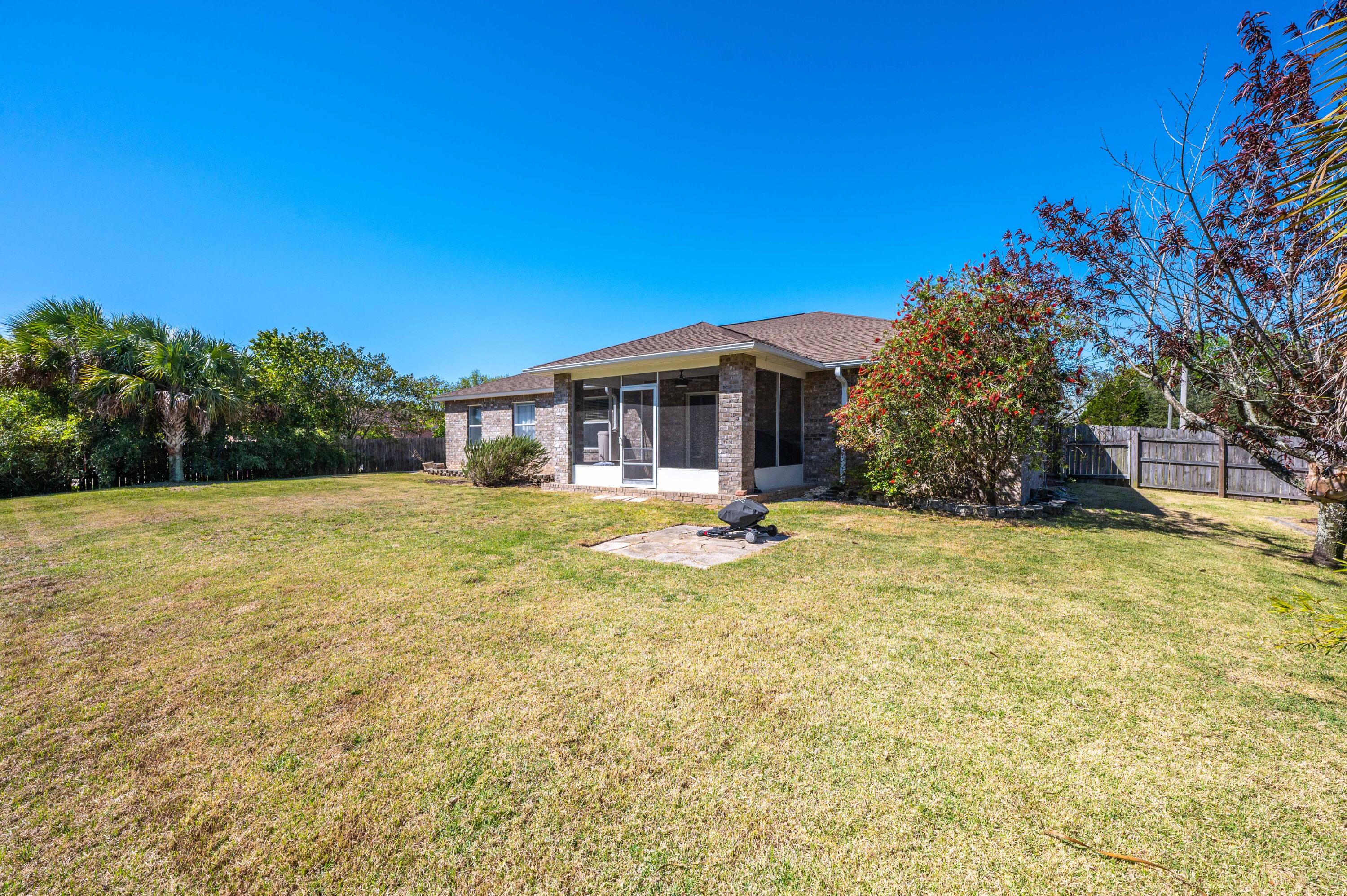 Navarre 2nd Add Lot 26 Blk 20 As Des In OR 2557 PG 1469 - Residential