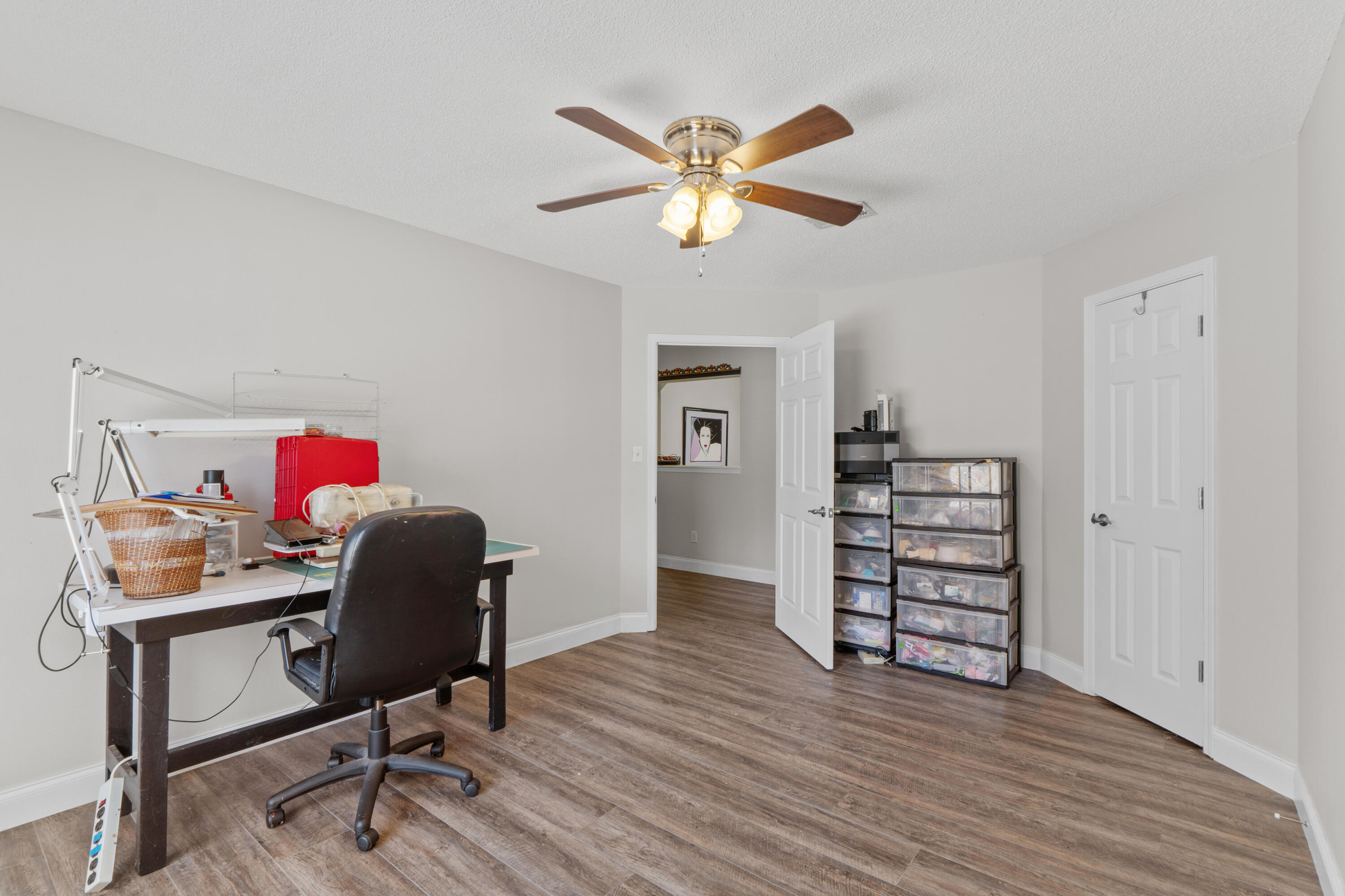 WOODRIDGE MANOR - Residential