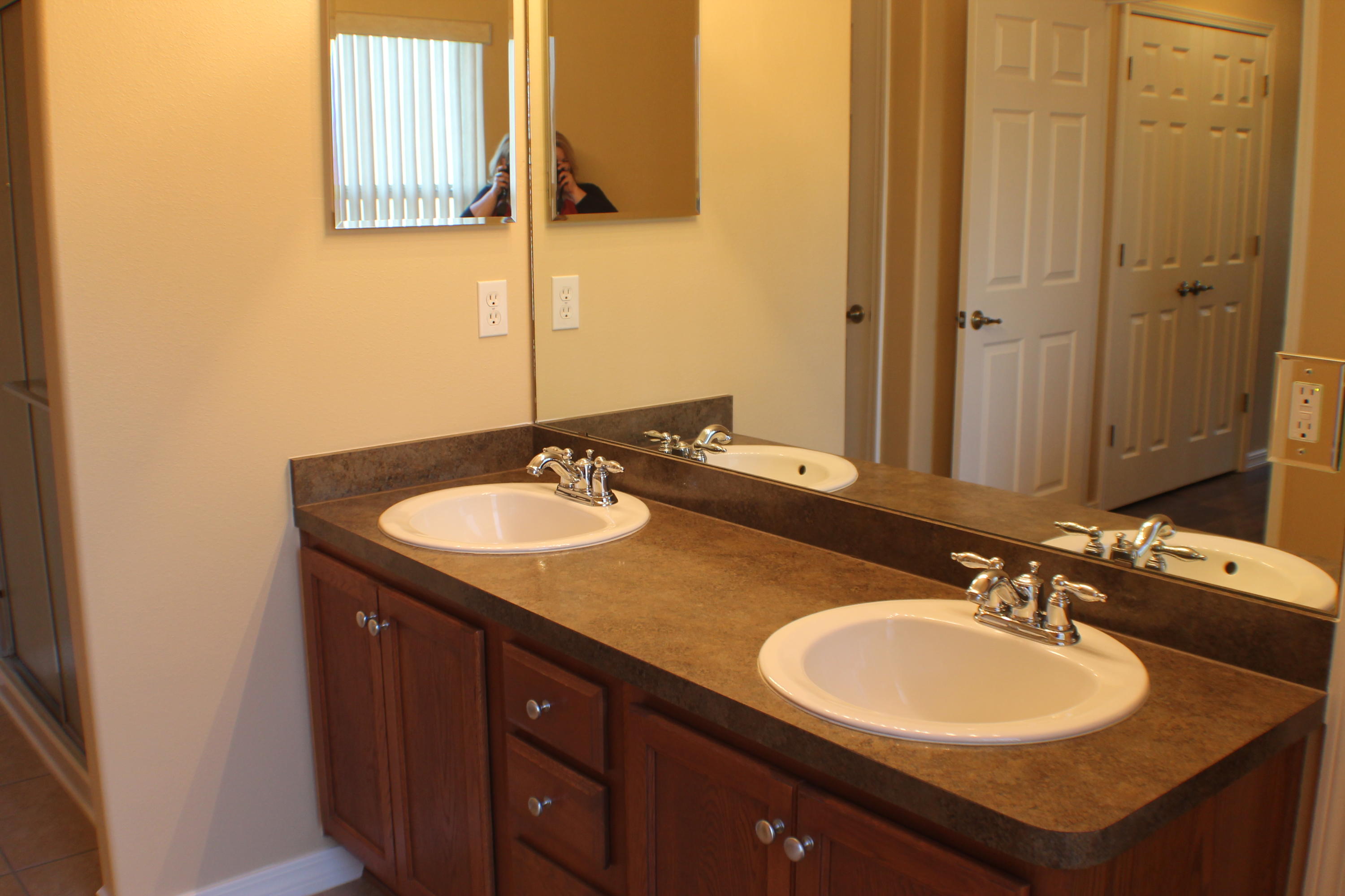 CARNEGIE HILLS PH 1 - Residential Lease
