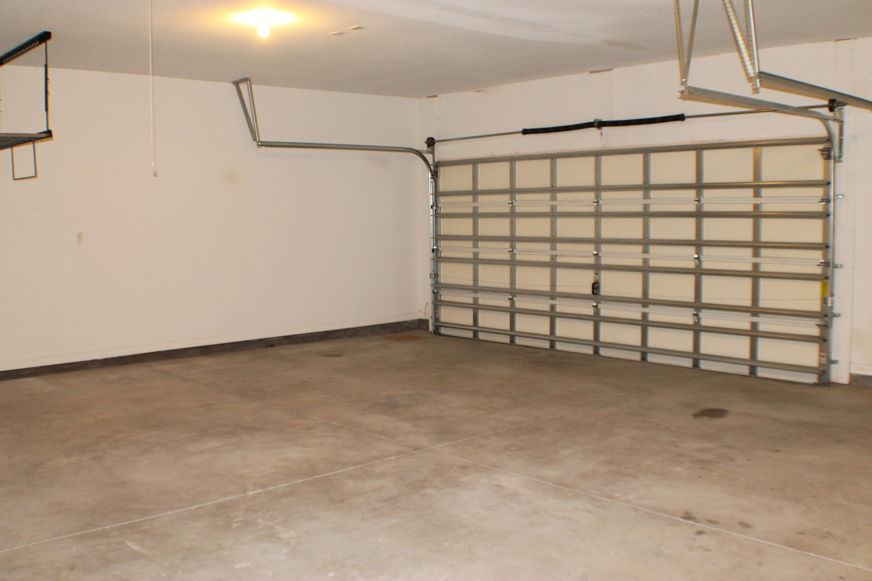 CARNEGIE HILLS PH 1 - Residential Lease