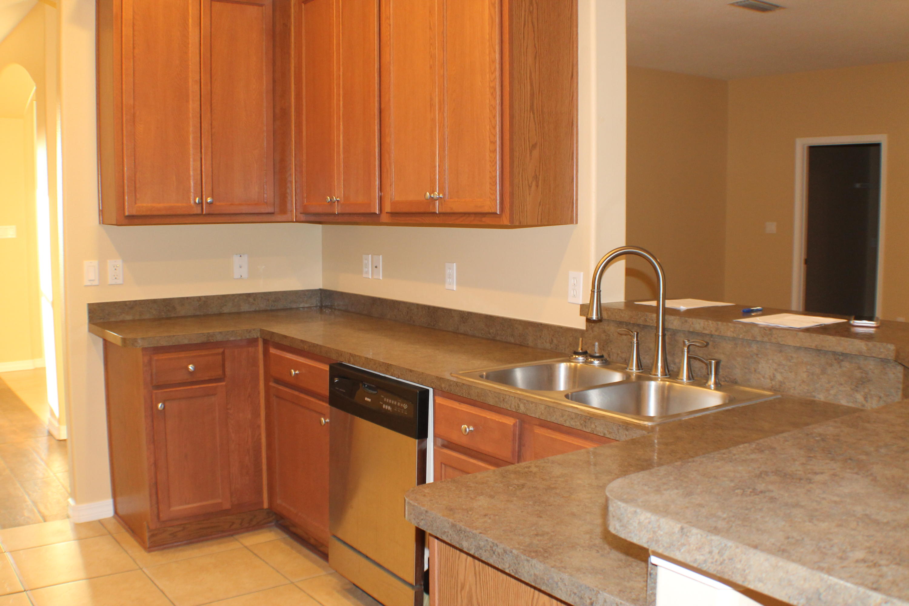 CARNEGIE HILLS PH 1 - Residential Lease