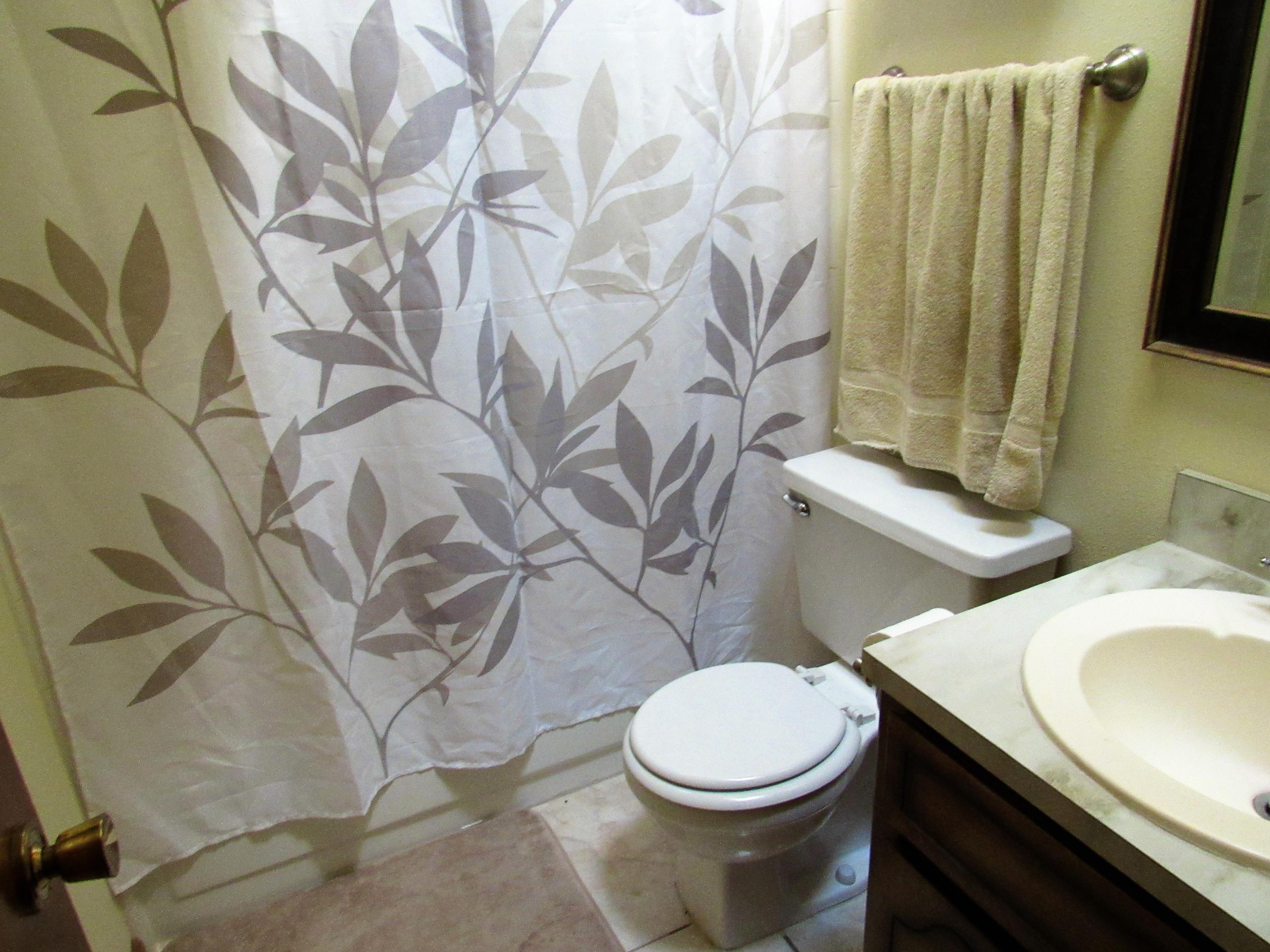 PALM CREST - Residential Lease