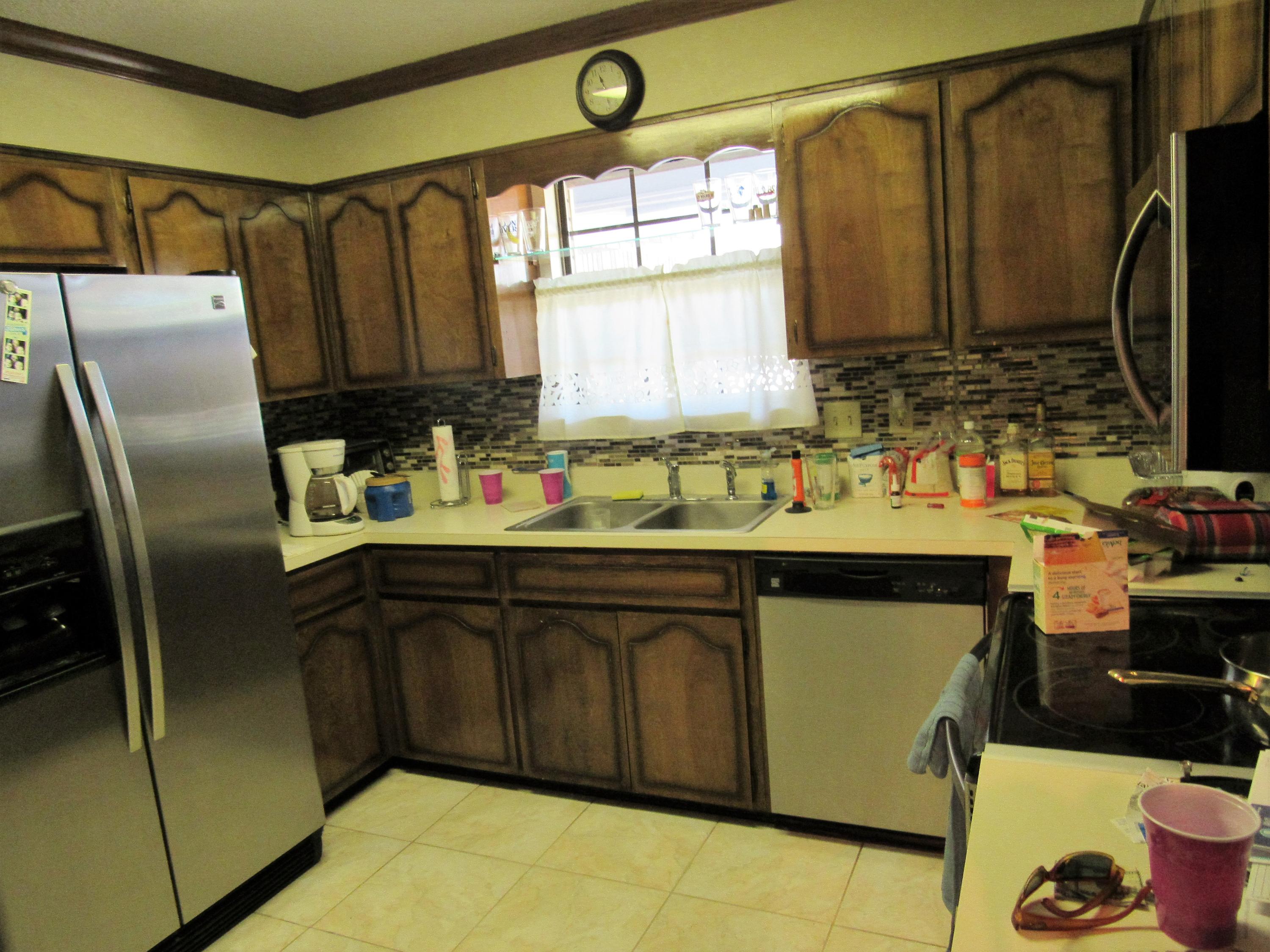 PALM CREST - Residential Lease