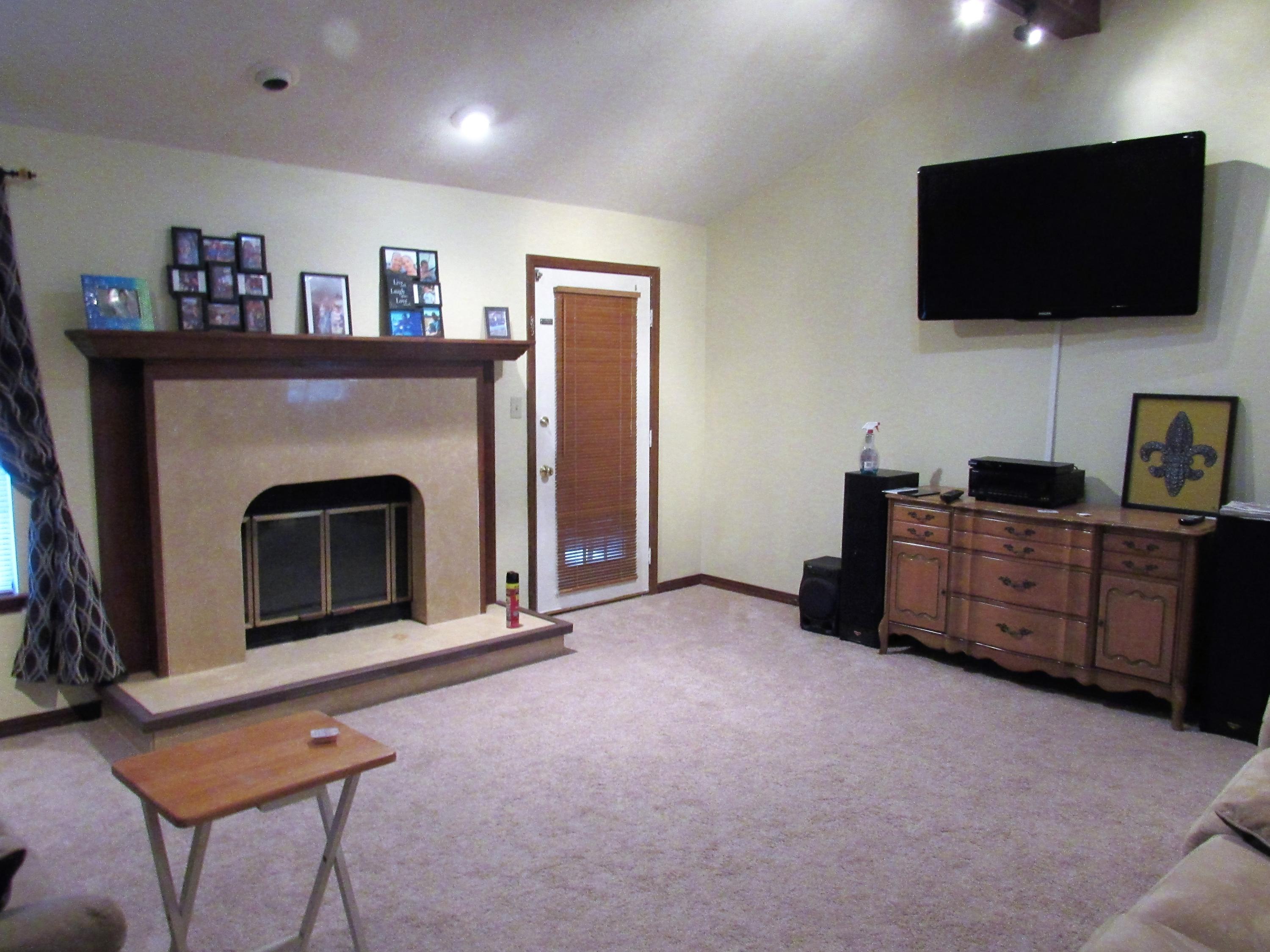 PALM CREST - Residential Lease
