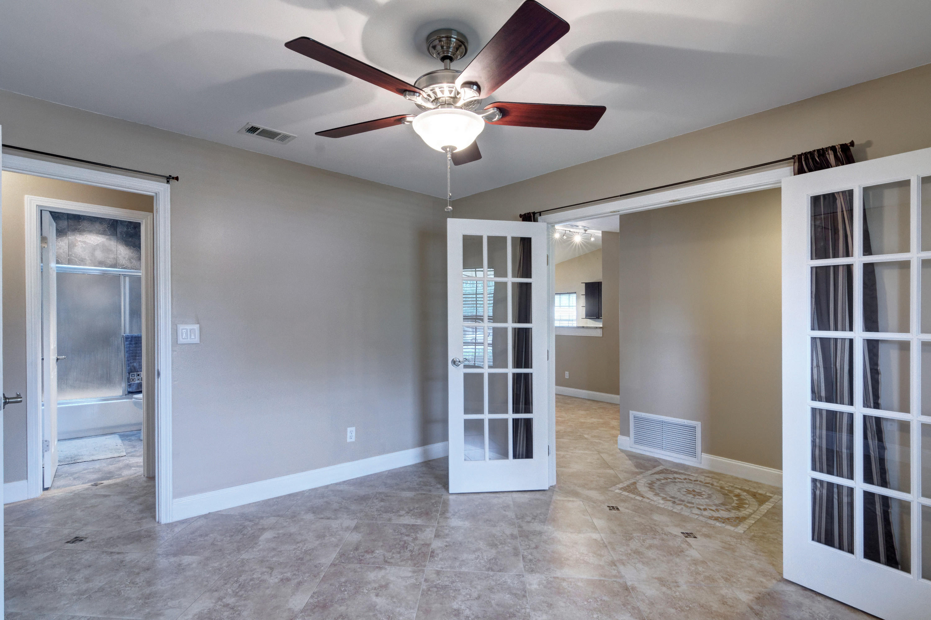 QUAIL RUN - Residential