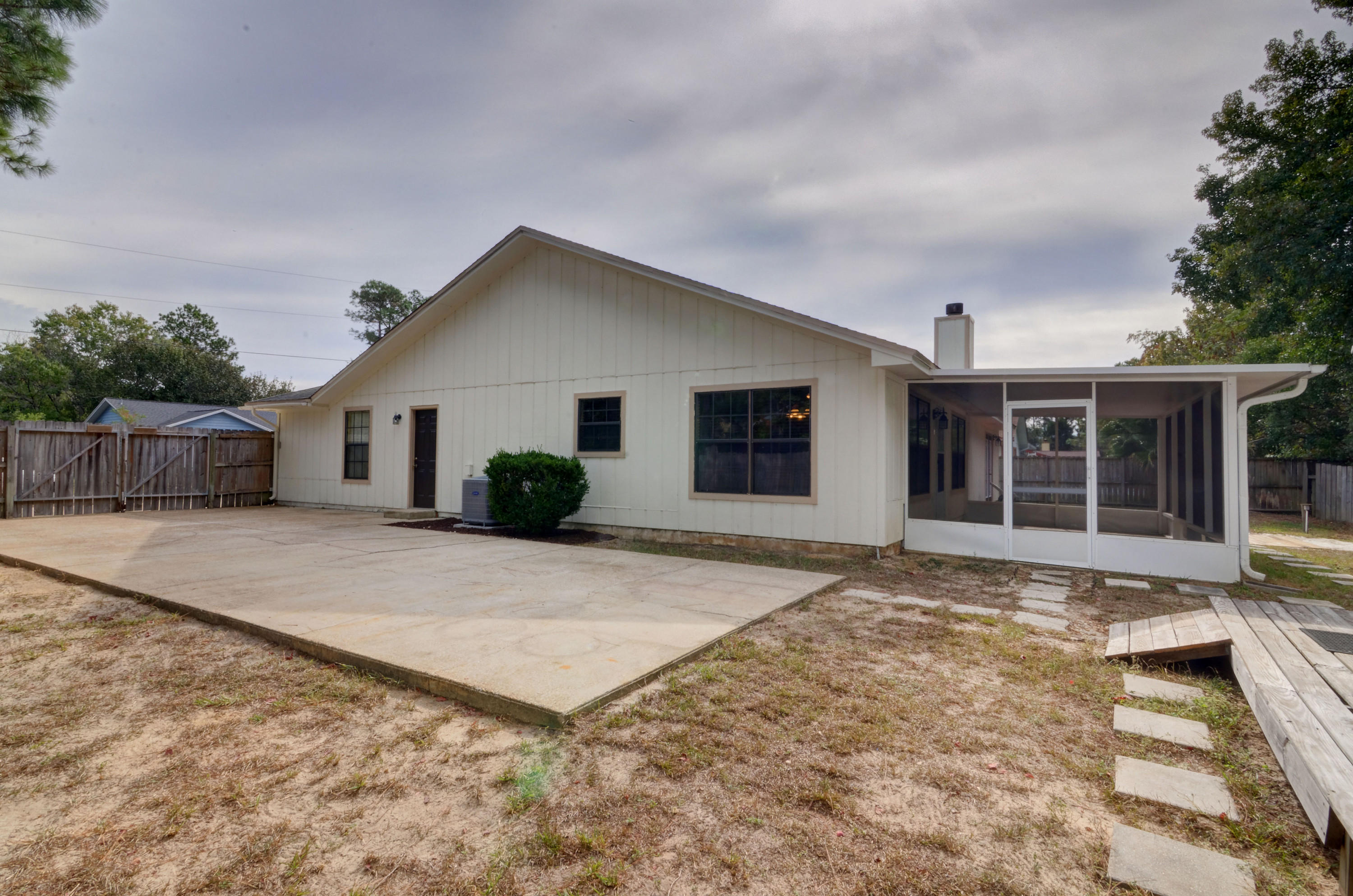 QUAIL RUN - Residential