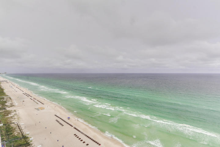 MAJESTIC BEACH TOWERS II - Residential