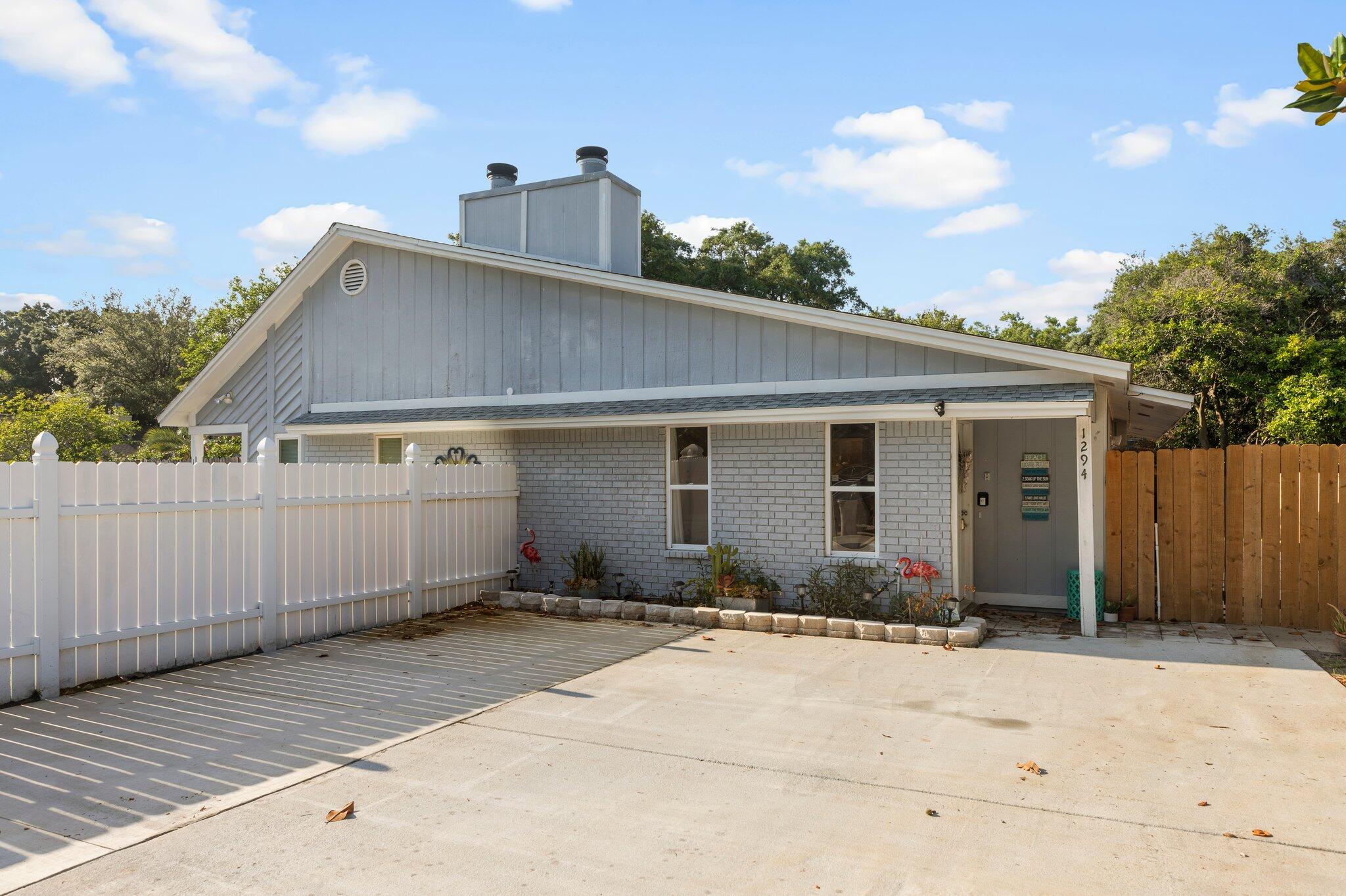SANDPIPER VILLAGE - Residential