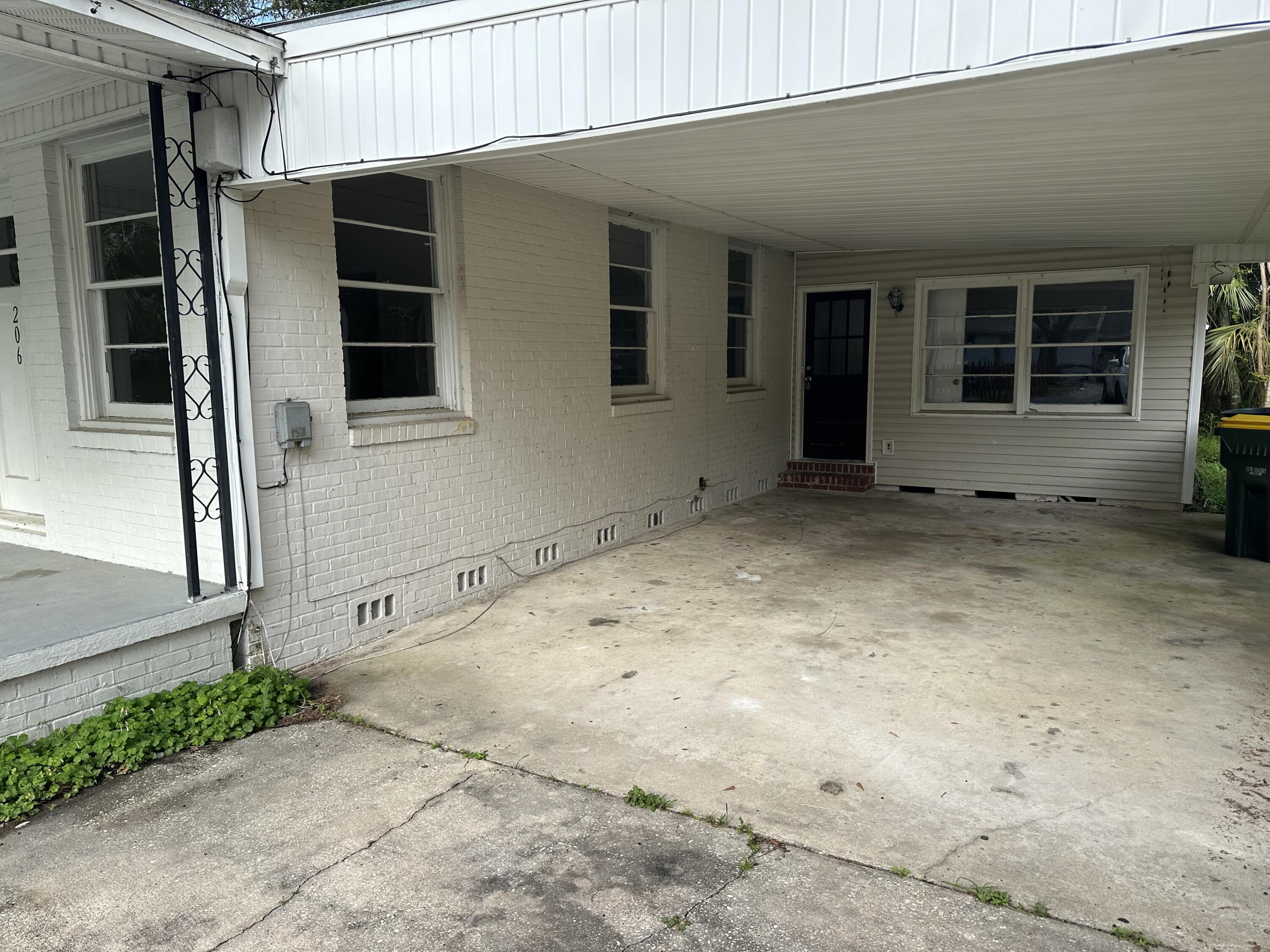 GARNIERS BEACH - Residential Lease
