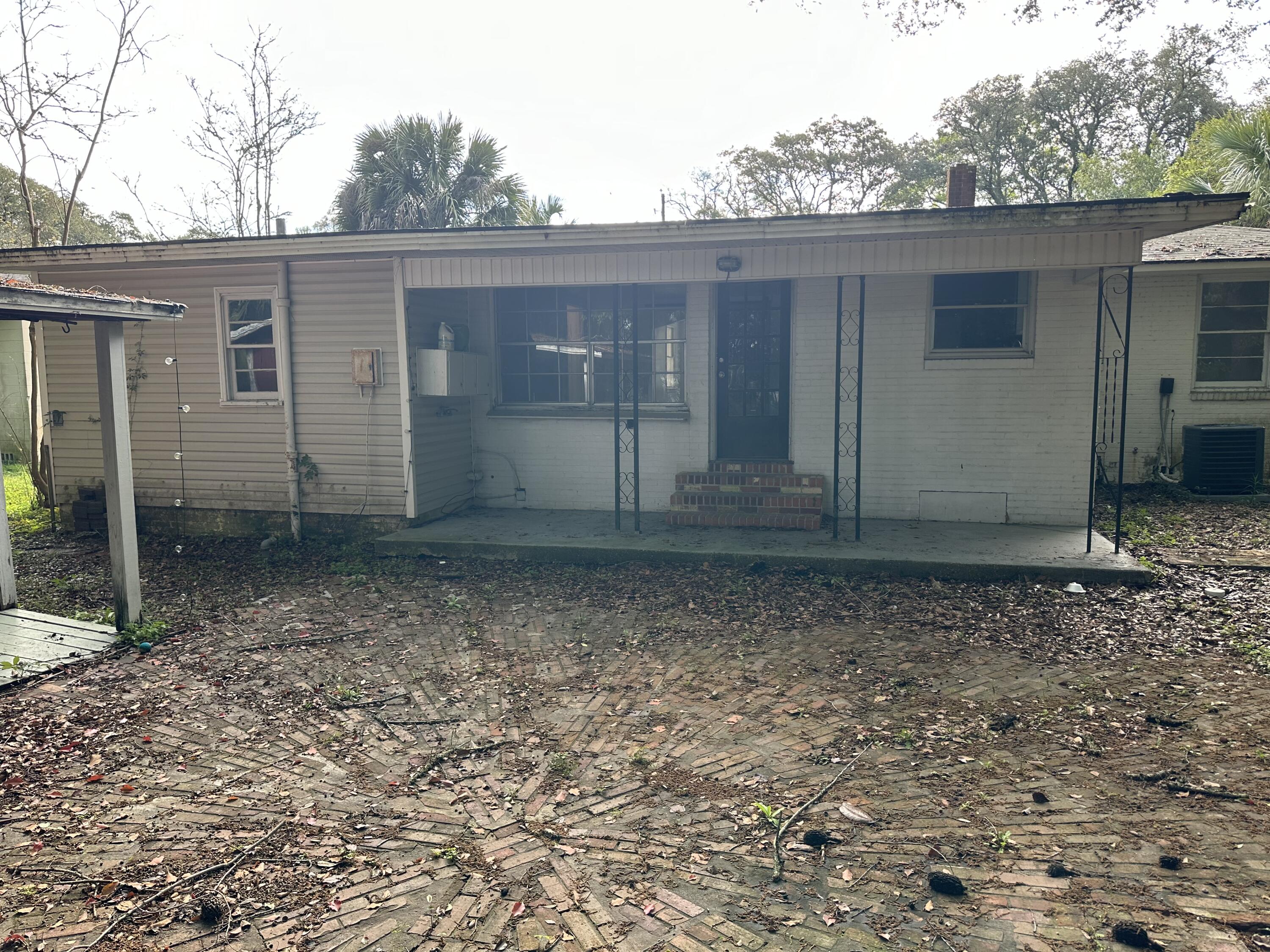 GARNIERS BEACH - Residential Lease