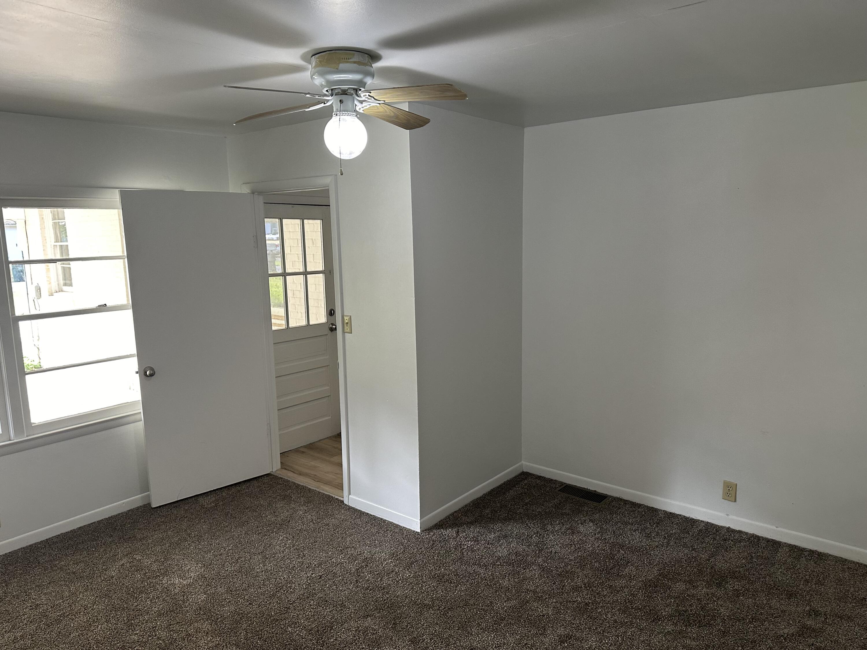 GARNIERS BEACH - Residential Lease