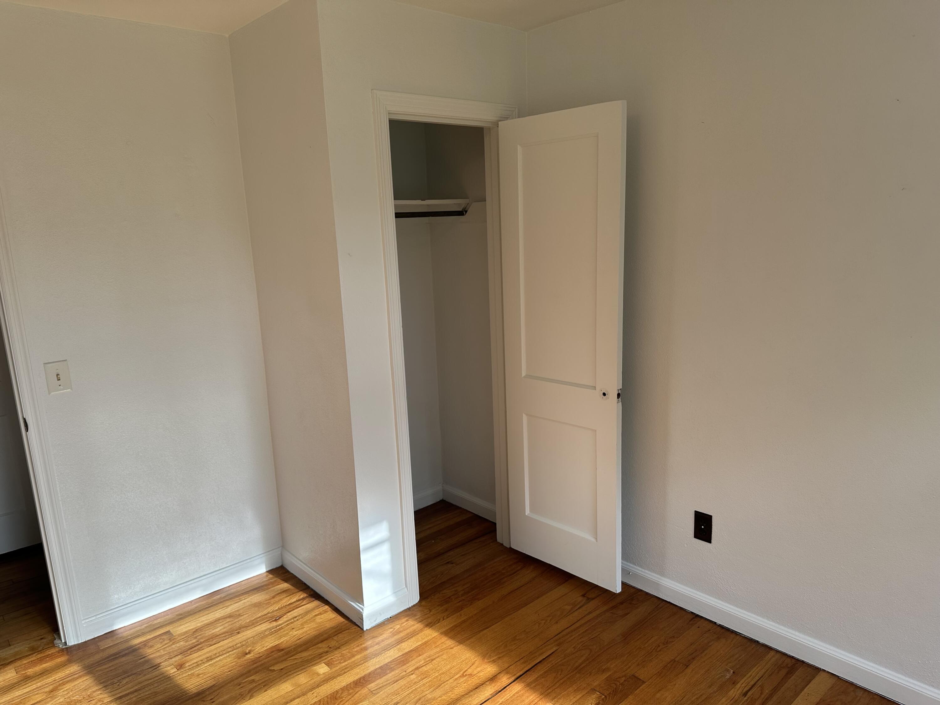 GARNIERS BEACH - Residential Lease