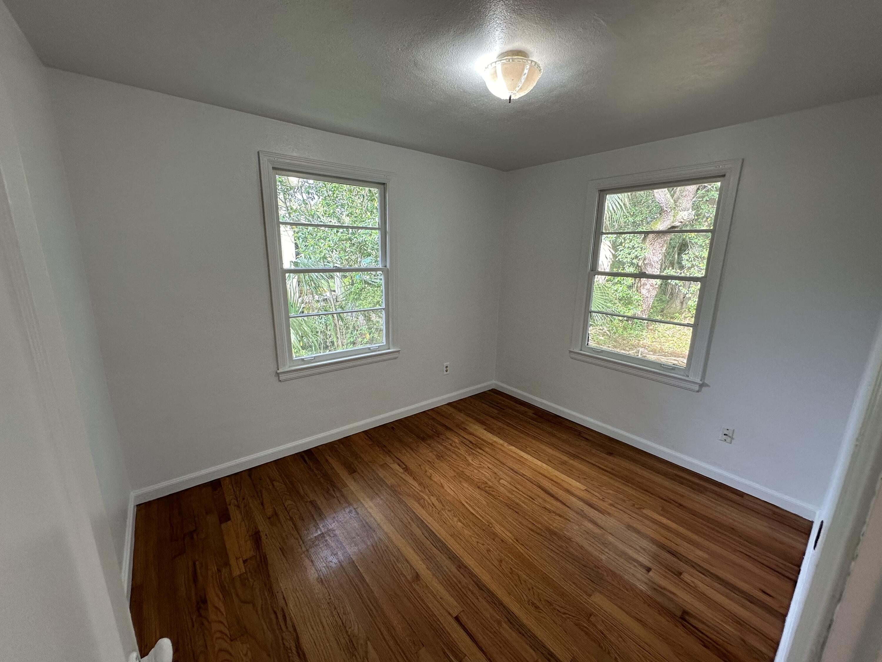 GARNIERS BEACH - Residential Lease