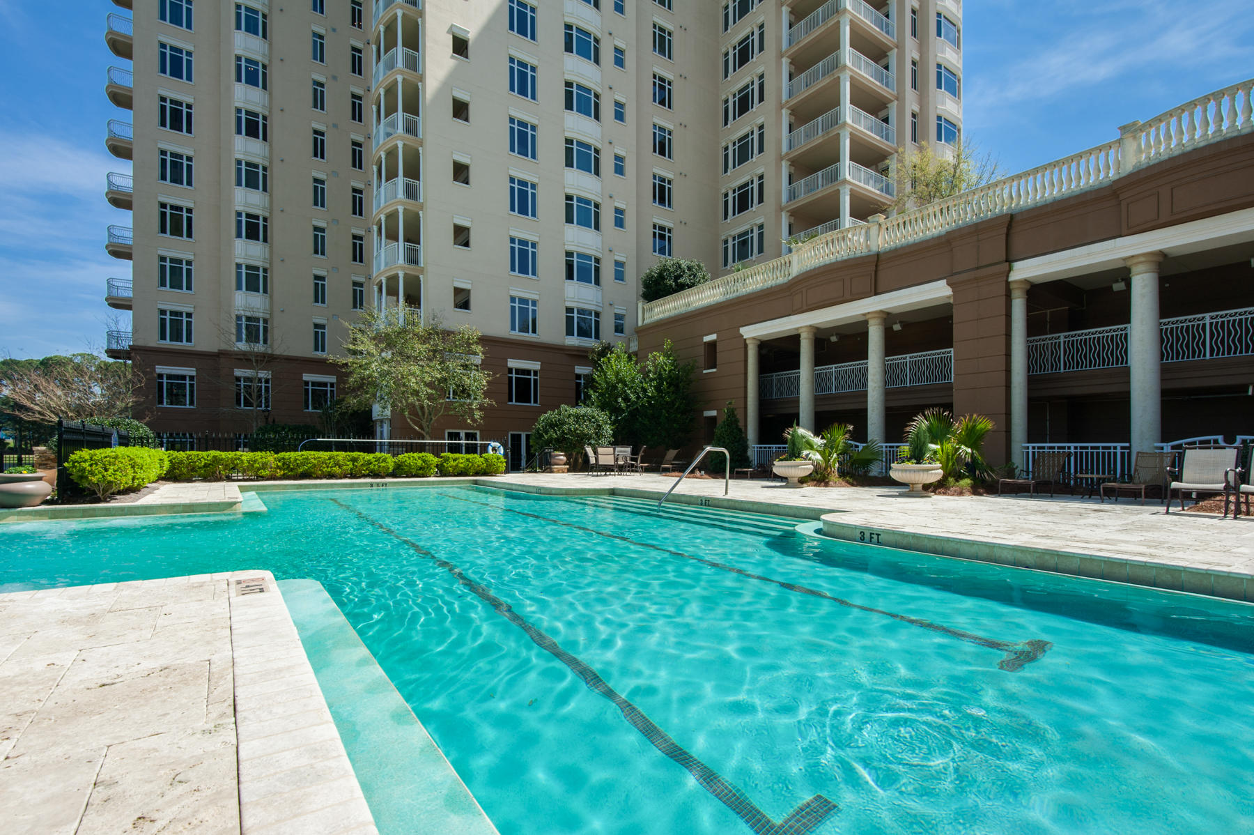 ONE WATER PLACE - Residential