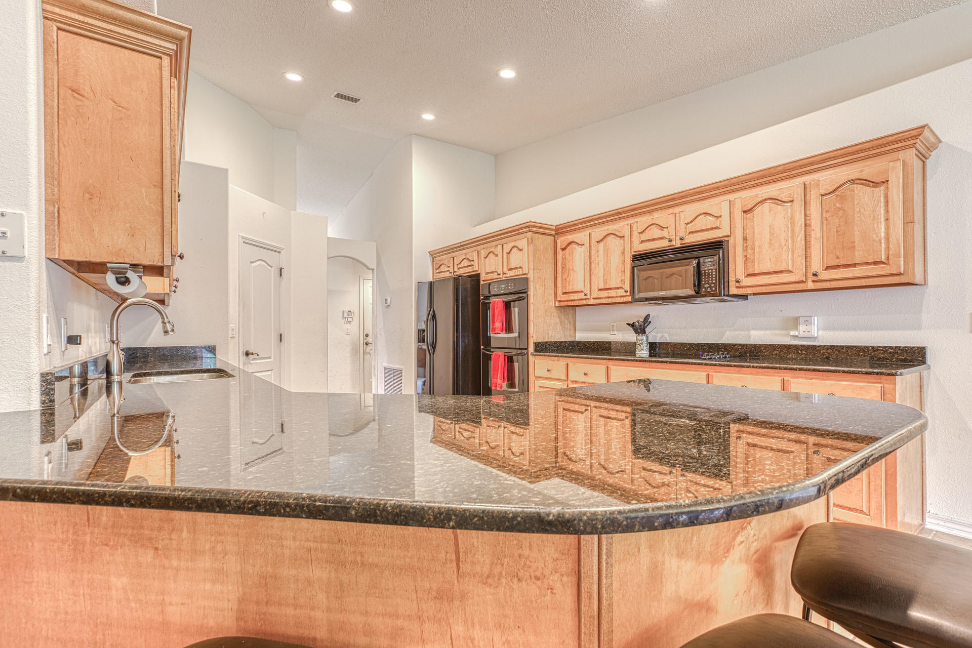 HOLLEY BY THE SEA - Residential