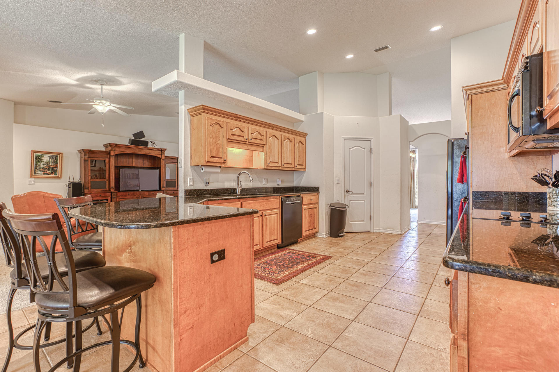 HOLLEY BY THE SEA - Residential