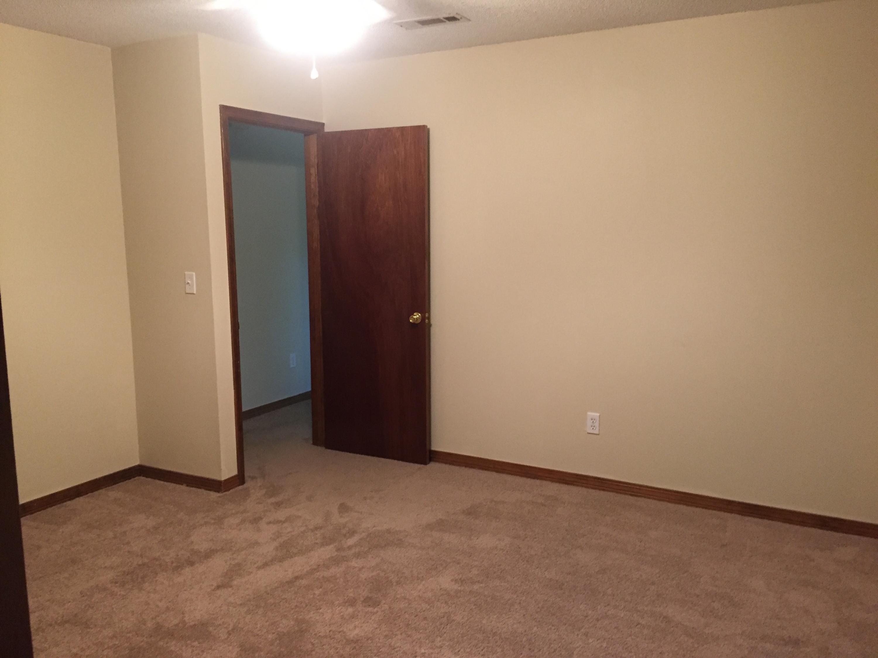LAUREL OAKS S/D - Residential Lease