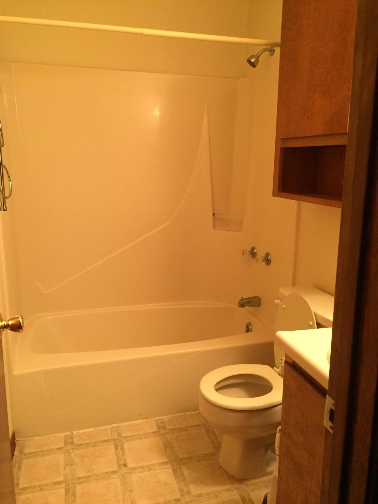 LAUREL OAKS S/D - Residential Lease