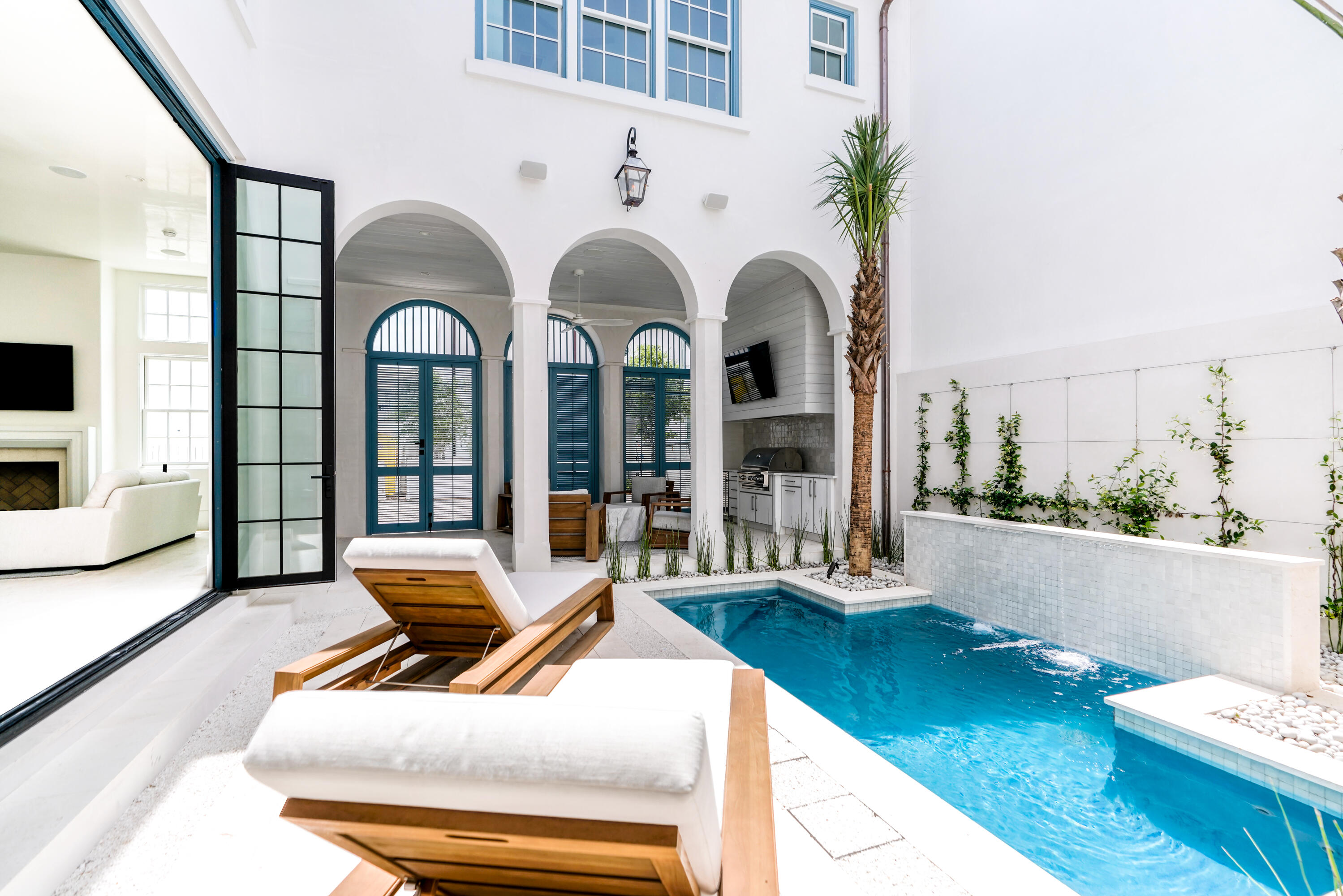 ALYS BEACH - Residential