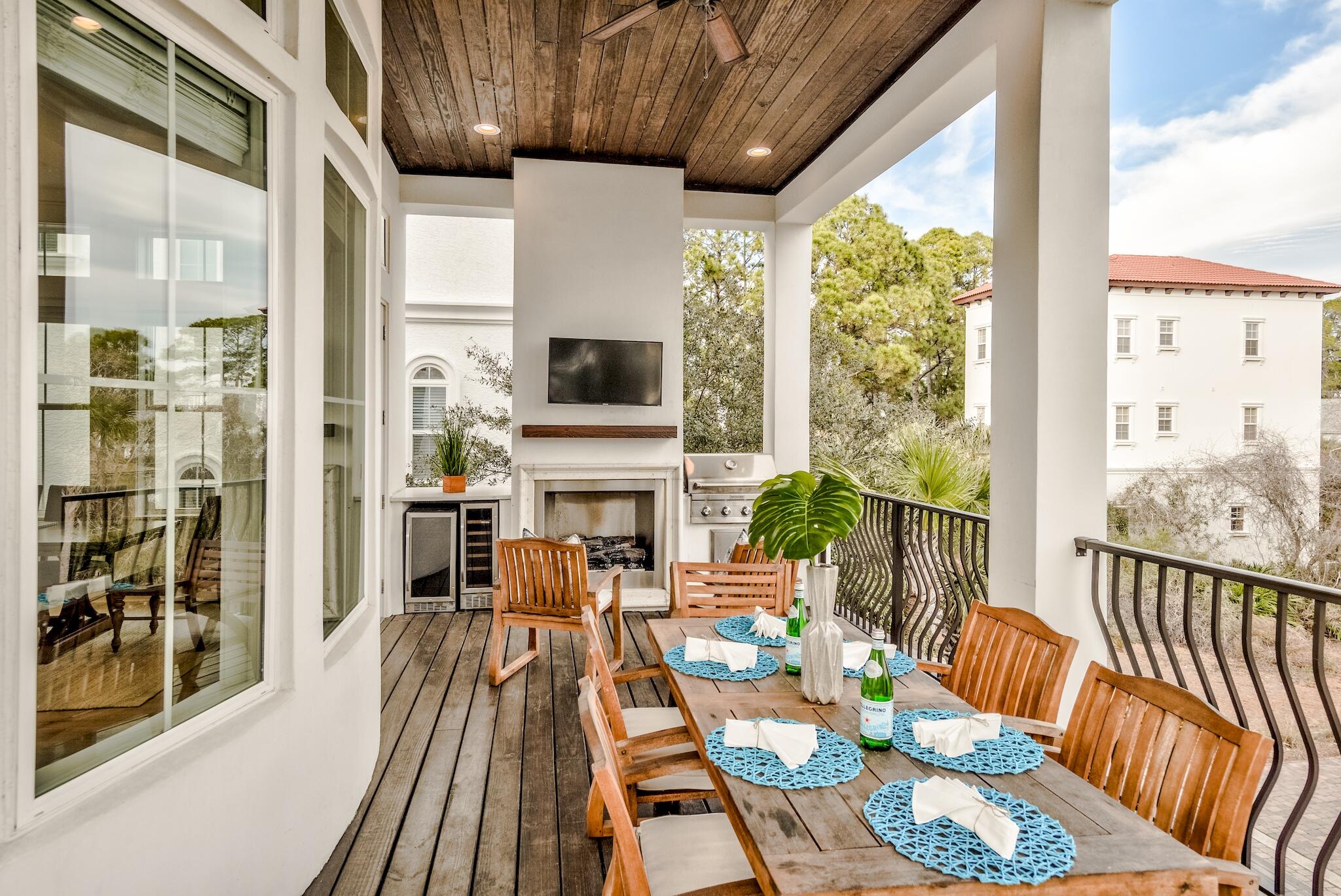 PALMEIRA VILLAS AT SEAGROVE - Residential