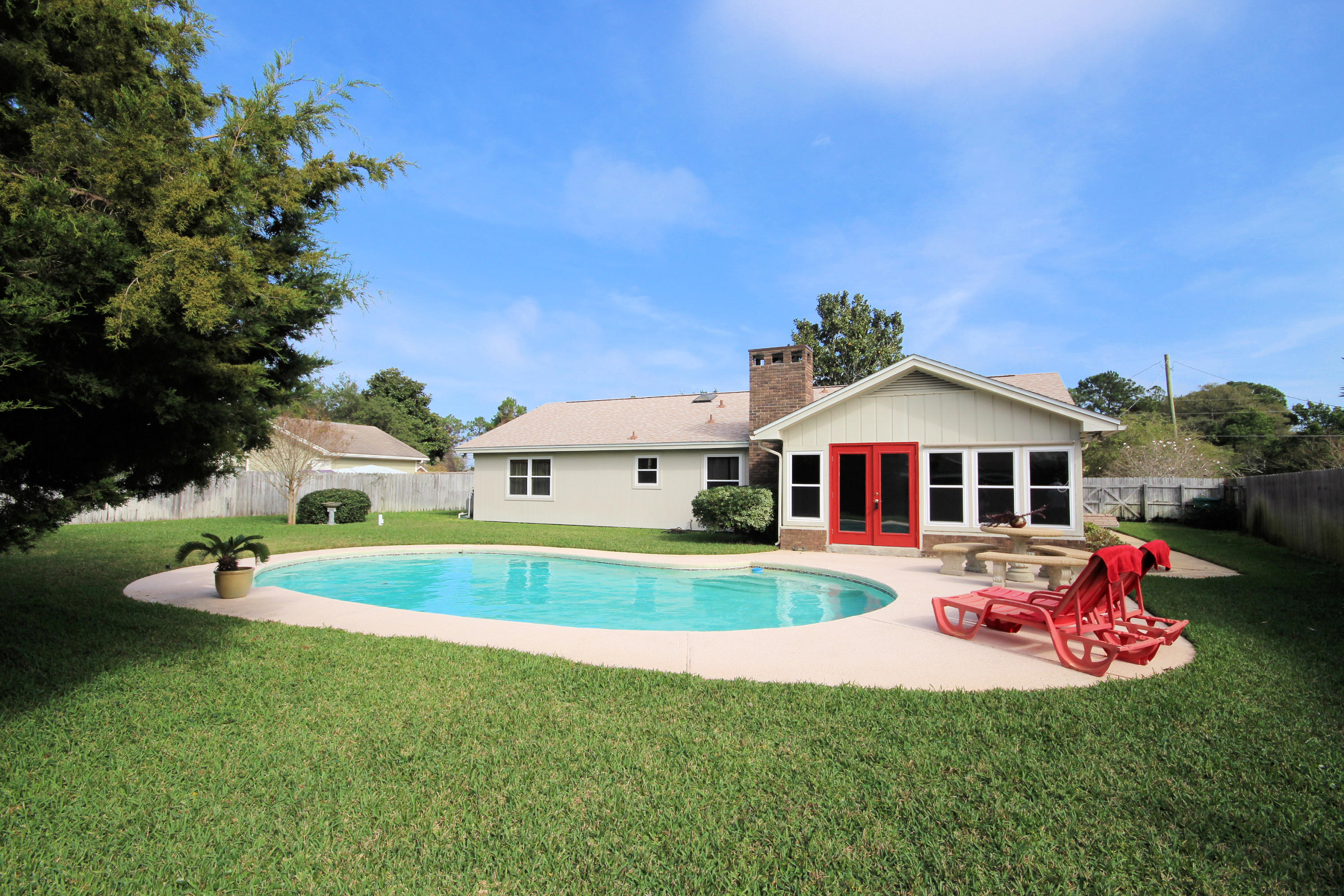 KELL-AIRE GARDENS - Residential