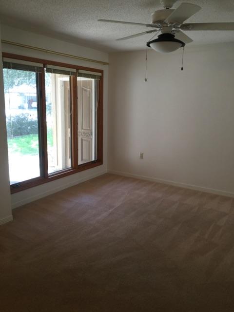 DONLABROOK GARDYNS - Residential Lease