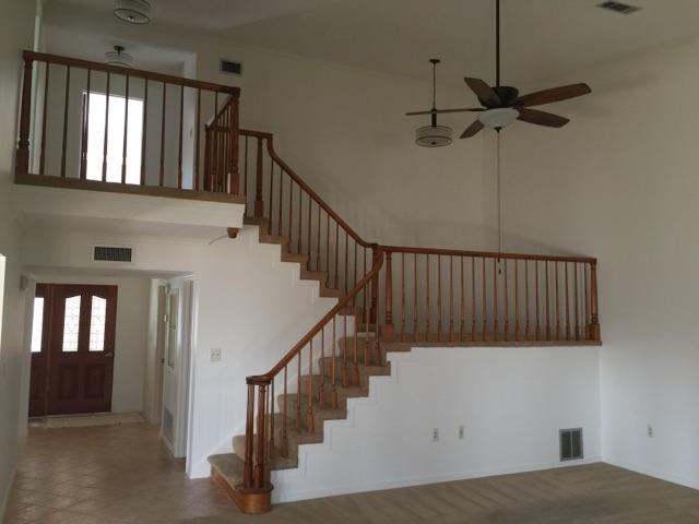 DONLABROOK GARDYNS - Residential Lease