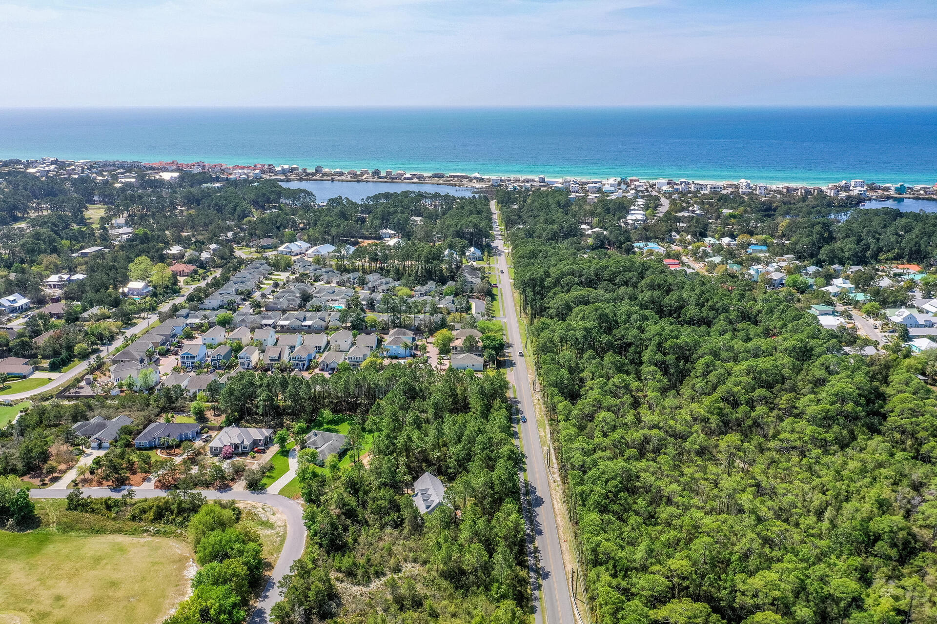 COUNTRY CLUB ESTATES - Residential
