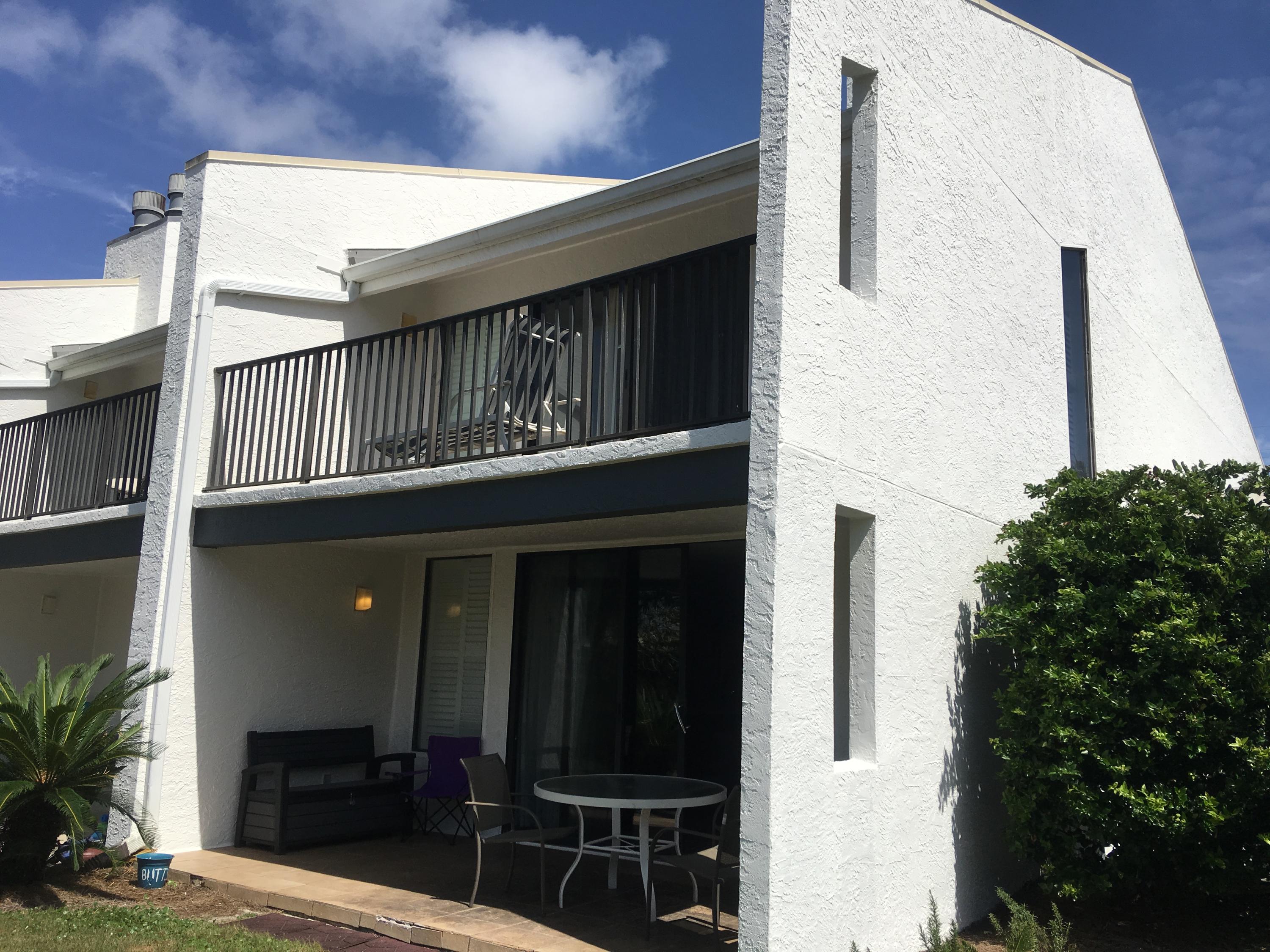 MAINSAIL TOWNHOMES - Residential