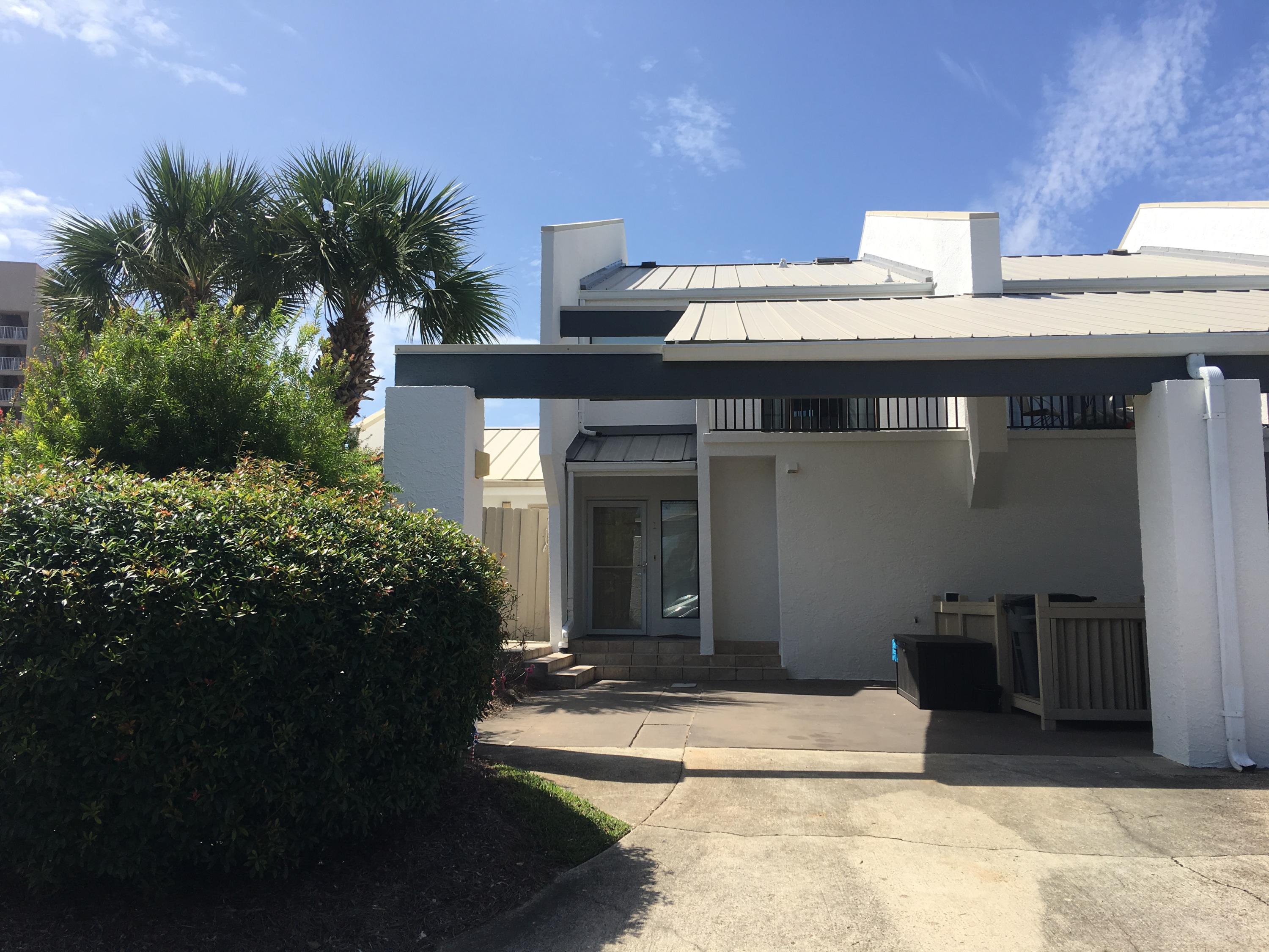 MAINSAIL TOWNHOMES - Residential
