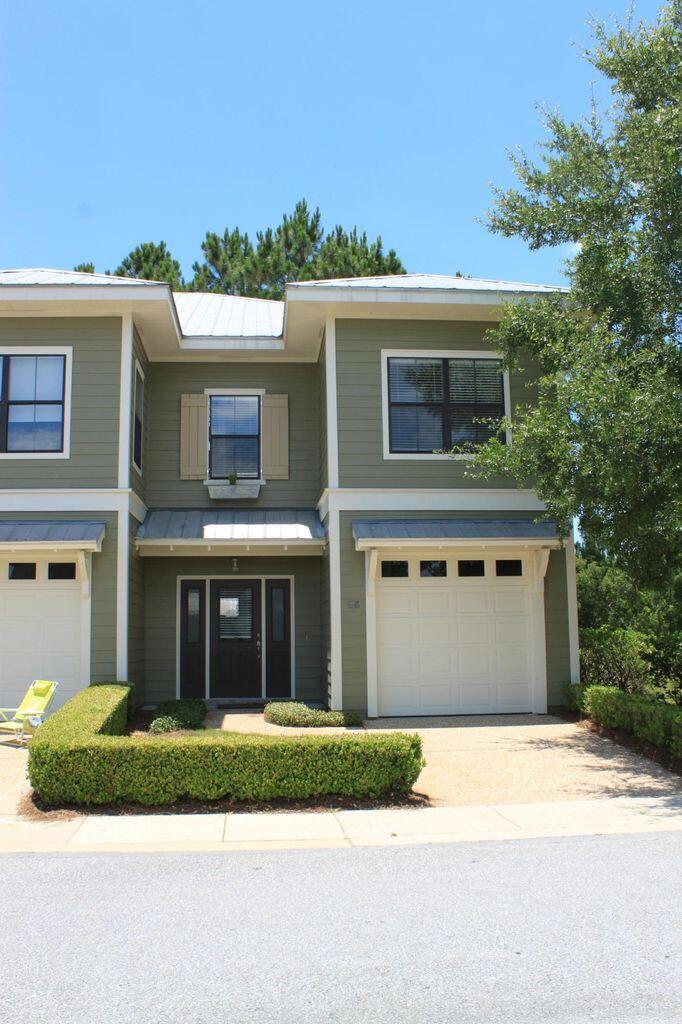 JANUARY MOVE IN SPECIAL! 
$500 off first months rent.  3 Bedroom/2.5 bath home
 in the heart of Santa Rosa Beach. Close to Sandestin and lots of fine dining, shopping, and entertainment. This town home features granite countertops and tile flooring and LVP throughout. All bedrooms are upstairs including the Master Suite. Laundry Room is upstairs. One car garage and community pool.