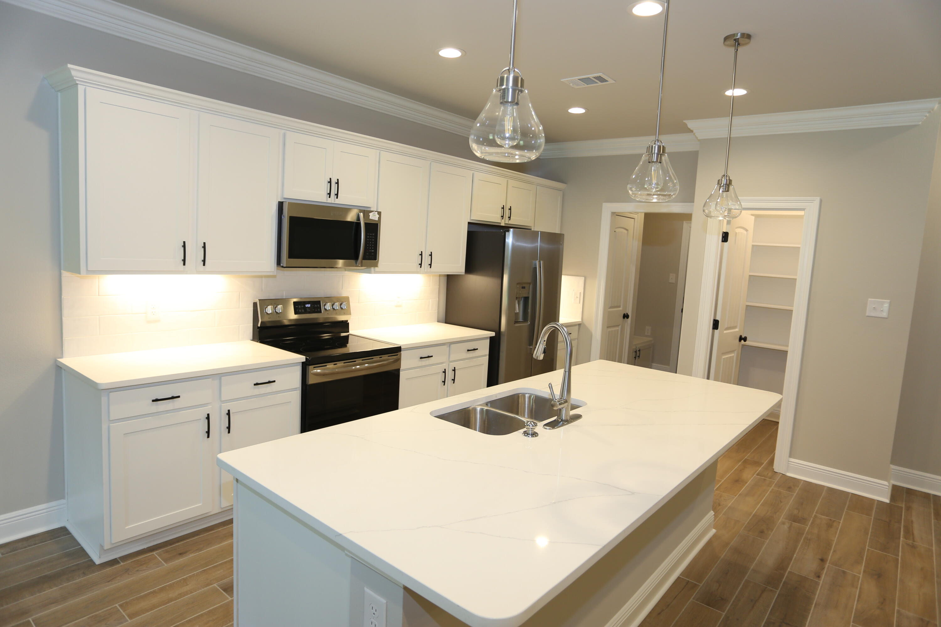 HAMMOCK BAY - Residential Lease