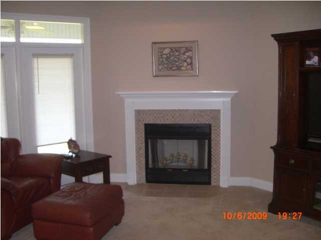 SHADOW PINES - Residential Lease