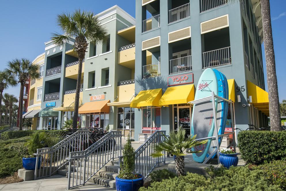 OVER $28K in RENTAL INCOME in 2017 & 2018. Chance of a lifetime to own this top floor unit at the INN at GULF PLACE. Rarely do these units come on the market and this is a fabulous location and price. This fully furnished condo has been freshly painted and new white glazed distressed porcelain plank flooring installed throughout. The top floor studio faces the amenities and concert area at Gulf Place. Open the french doors and enjoy the activities right from your balcony. The perfect spot for your weekend getaway or leave it on the rental program and still have the weeks you want! The world's most beautiful beaches are directly across the street. Washers & Dryers are located on the 2nd floor of this building.
Buyer to verify all data and dimensions.
