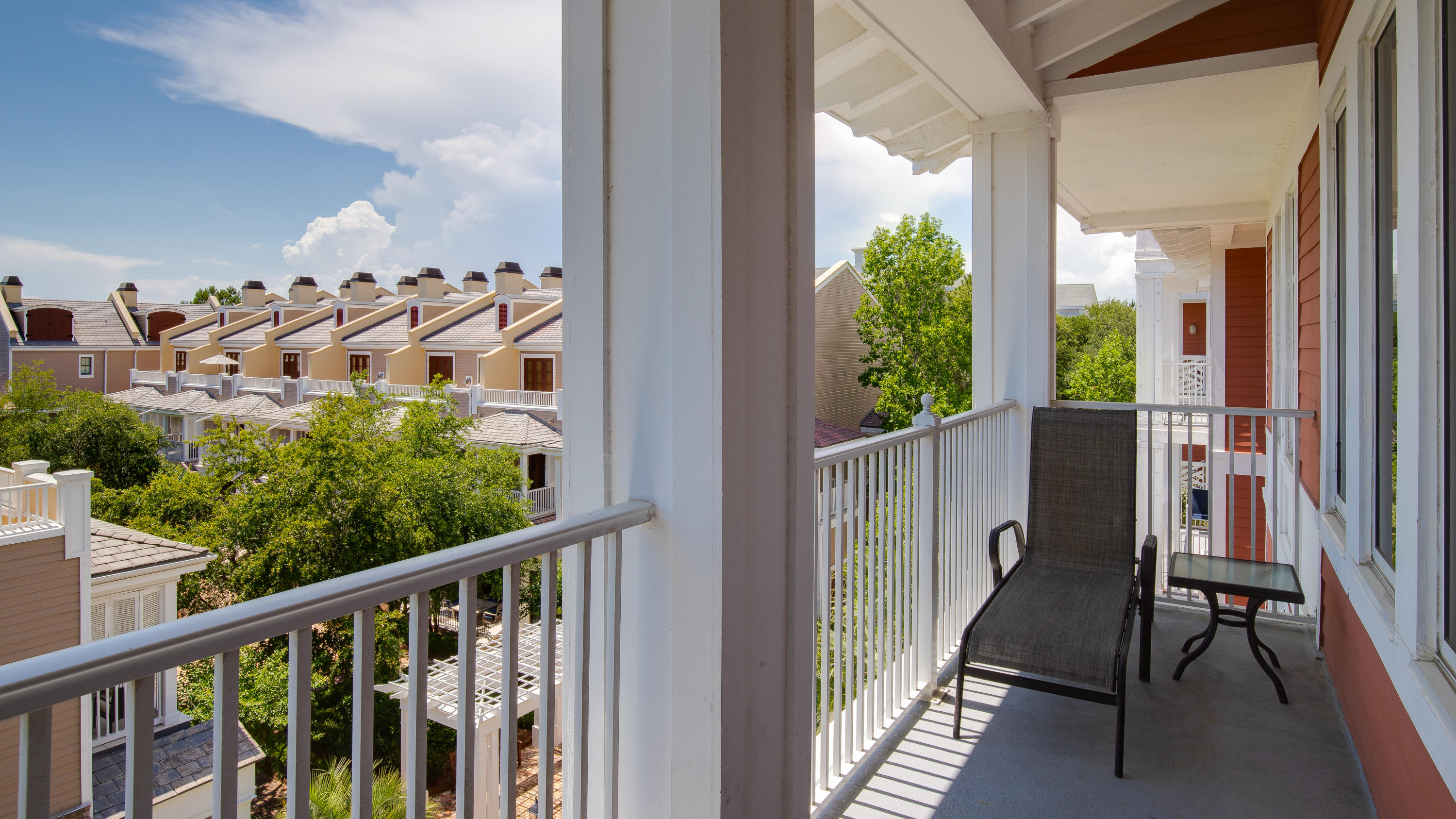 MARKET STREET INN - Residential Lease