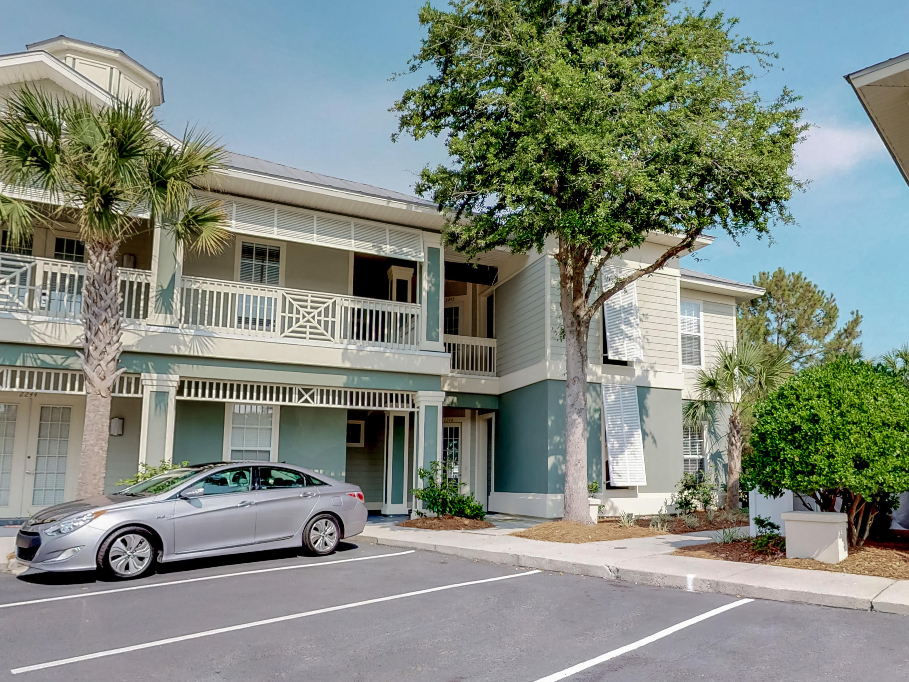 CRYSTAL COVE - Residential