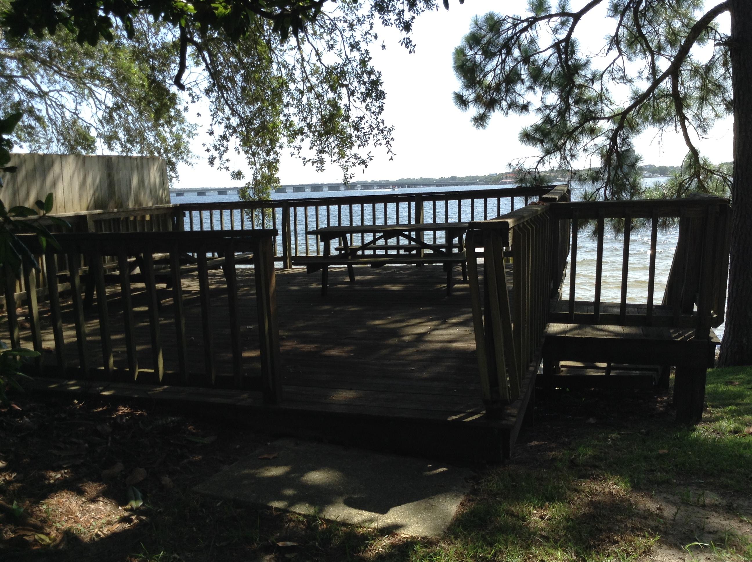 PALM SHORES - Residential