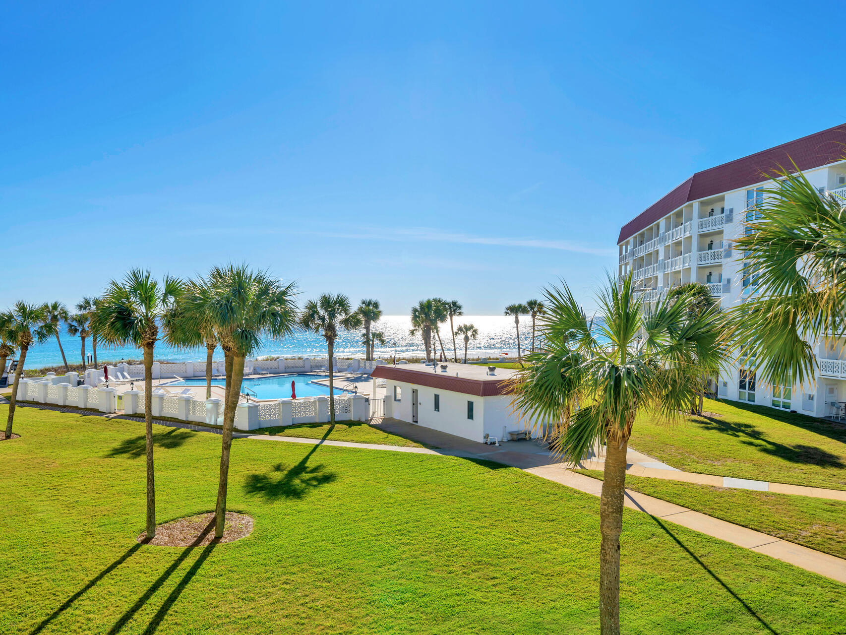 EL MATADOR CONDO - Residential