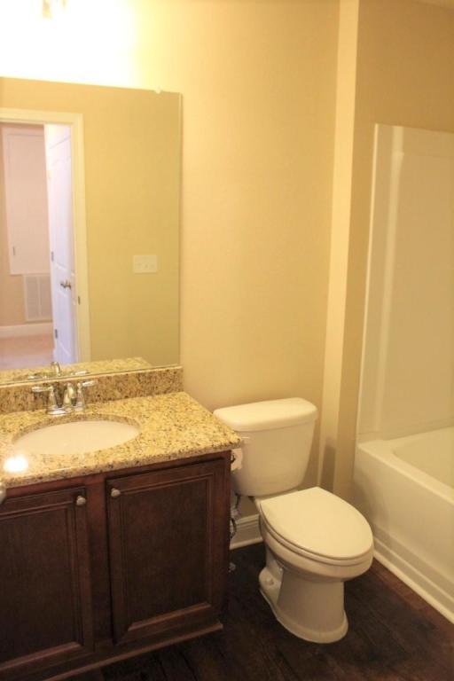 RESERVE POINTE - Residential Lease
