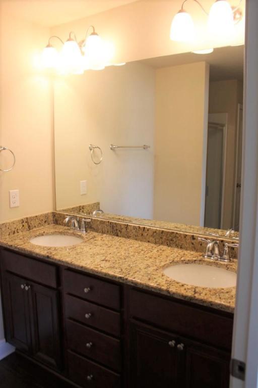 RESERVE POINTE - Residential Lease