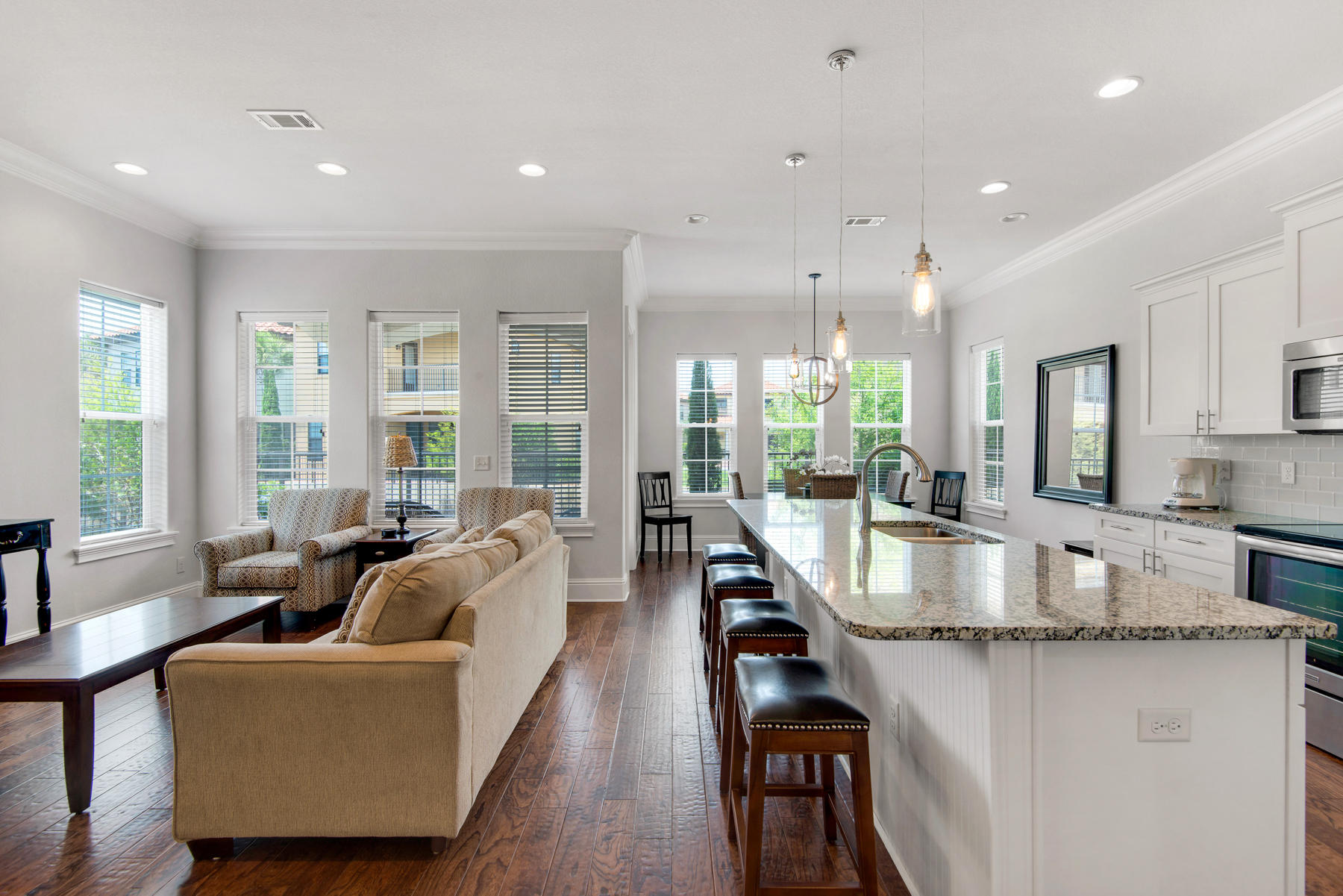 Villa Lago - Residential Lease