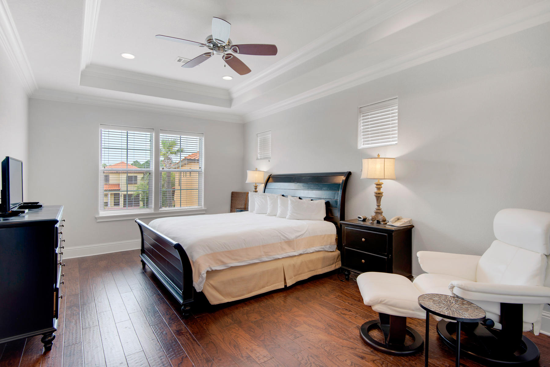 Villa Lago - Residential Lease