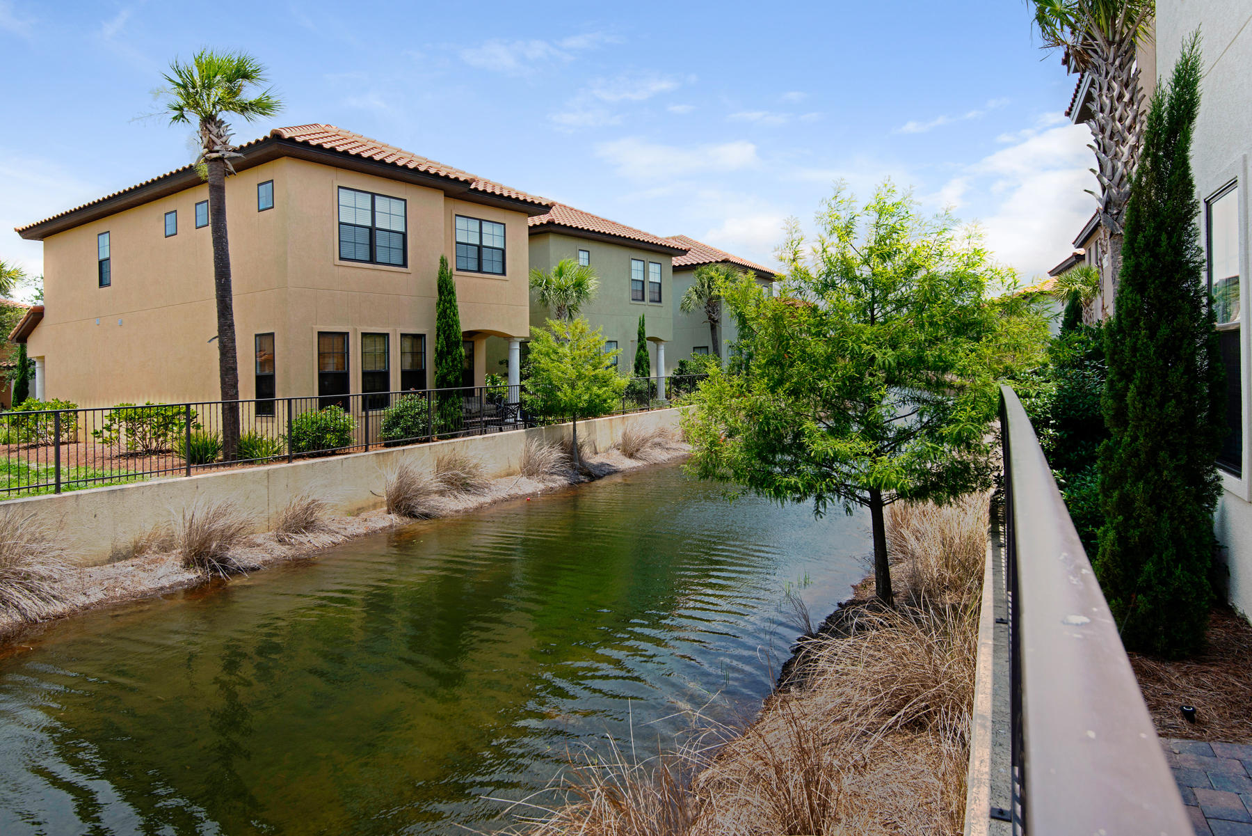 Villa Lago - Residential Lease