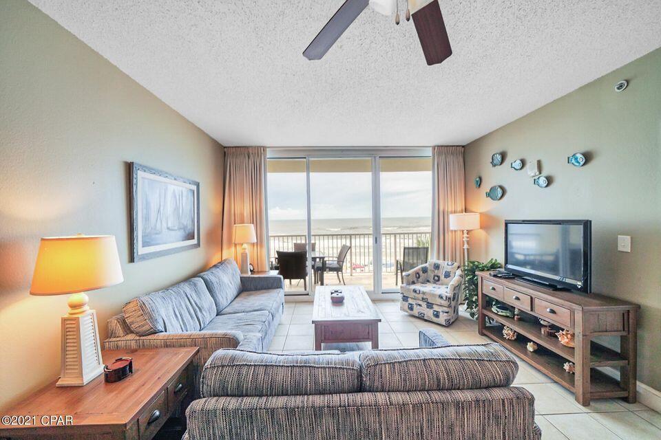 MAJESTIC BEACH TOWERS I - Residential