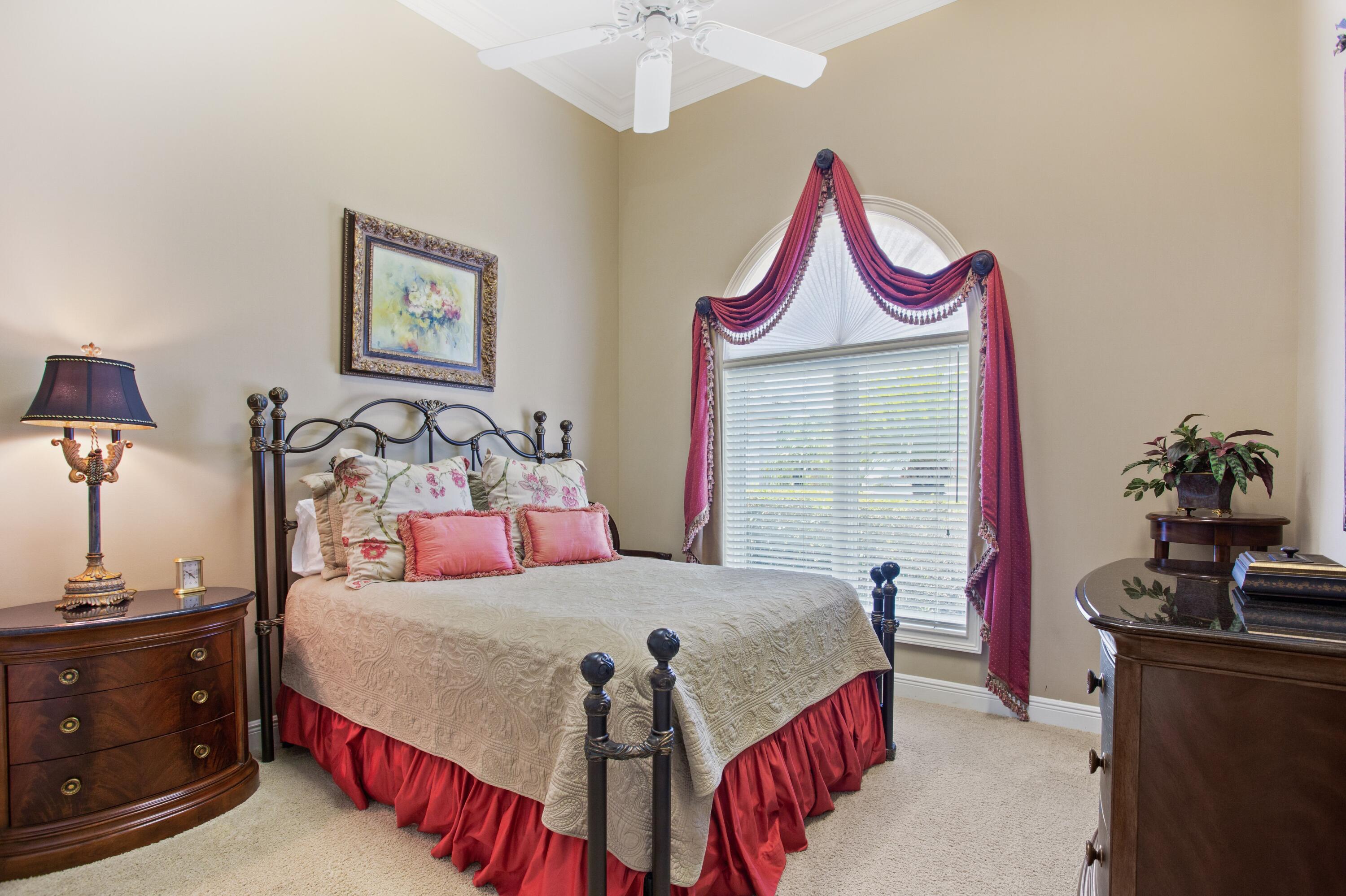 EMERALD BAY WEST - Residential