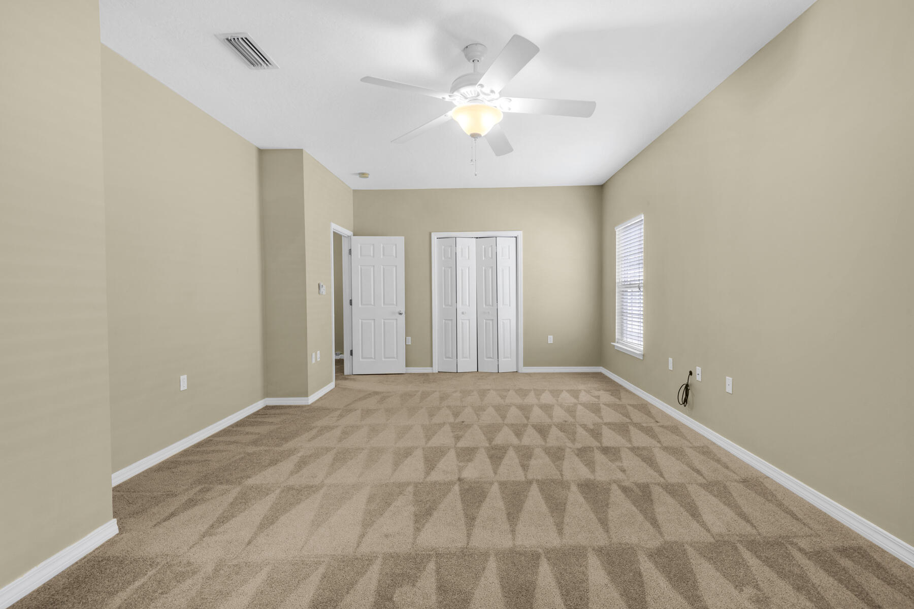 EAGLES NEST - Residential